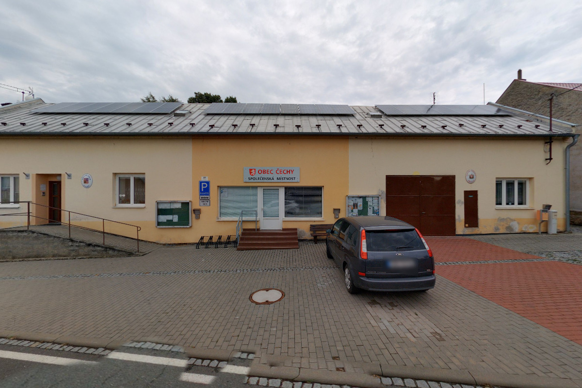 Čechy - obecní úřad foto 2