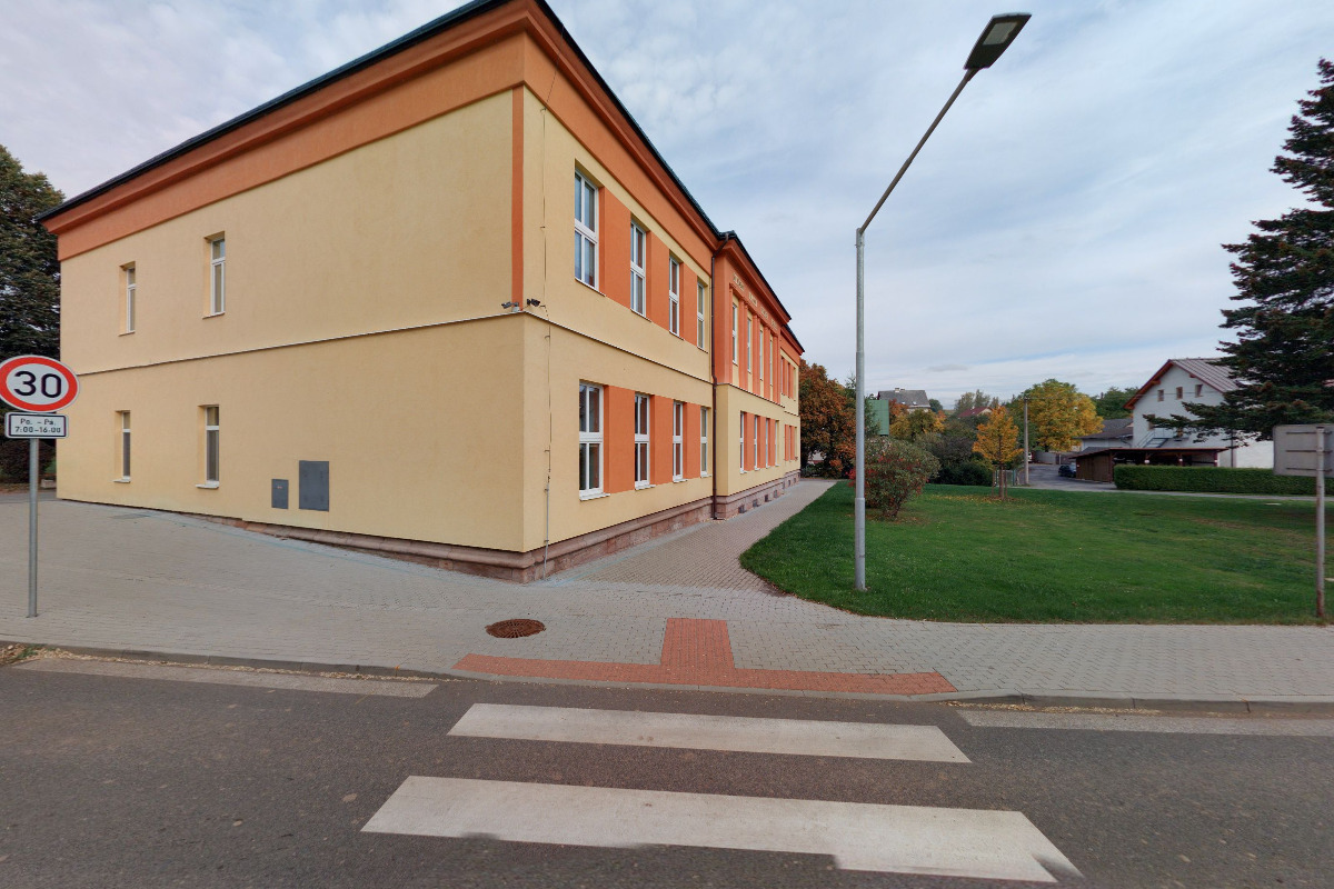 ZŠ a MŠ Josefa Šíra, Horní Branná foto 4