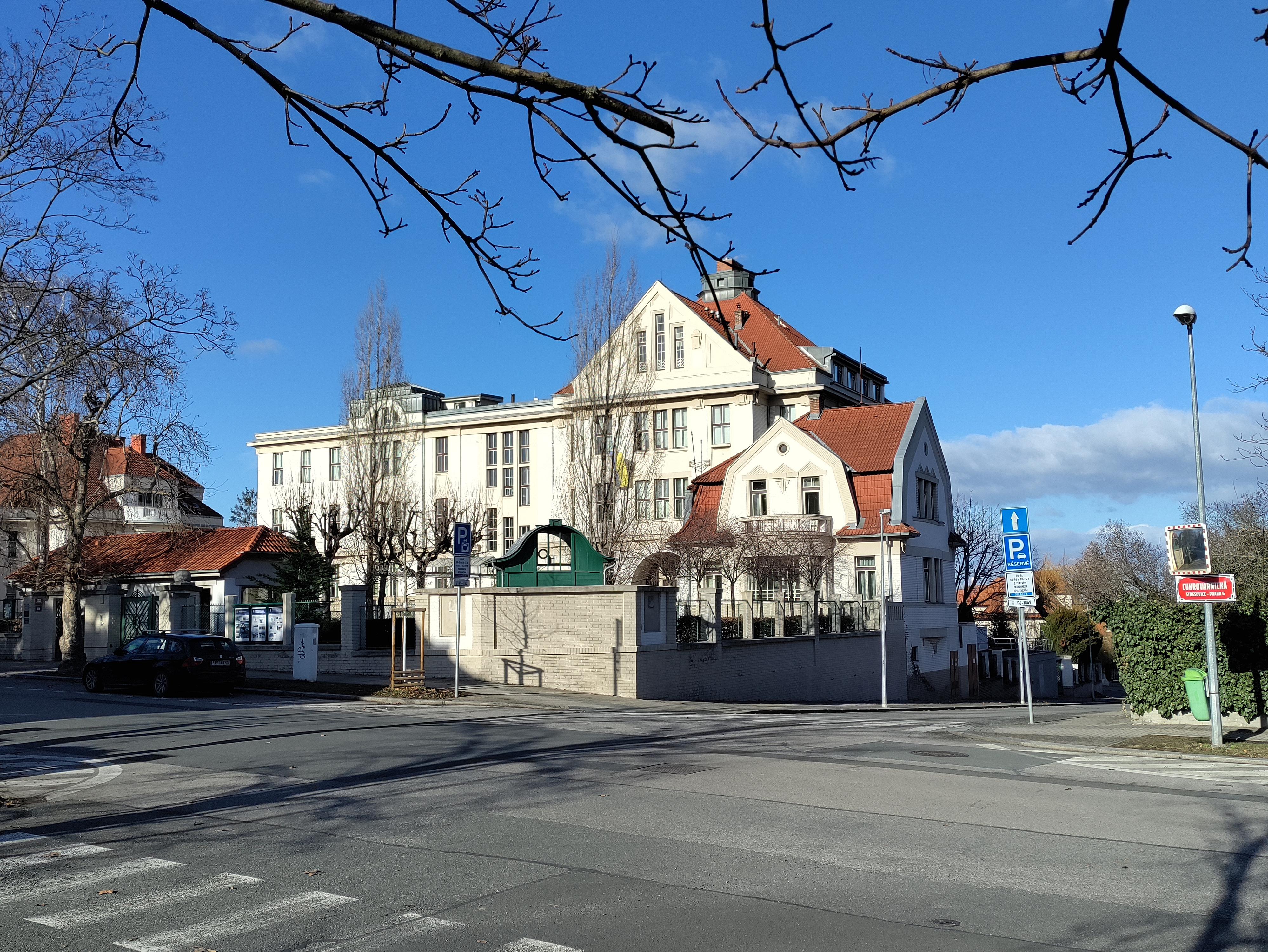 Fyzikální ústav AV ČR, v.v.i. foto 6