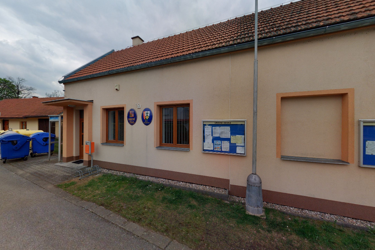 Lískovice - obecní úřad foto 3