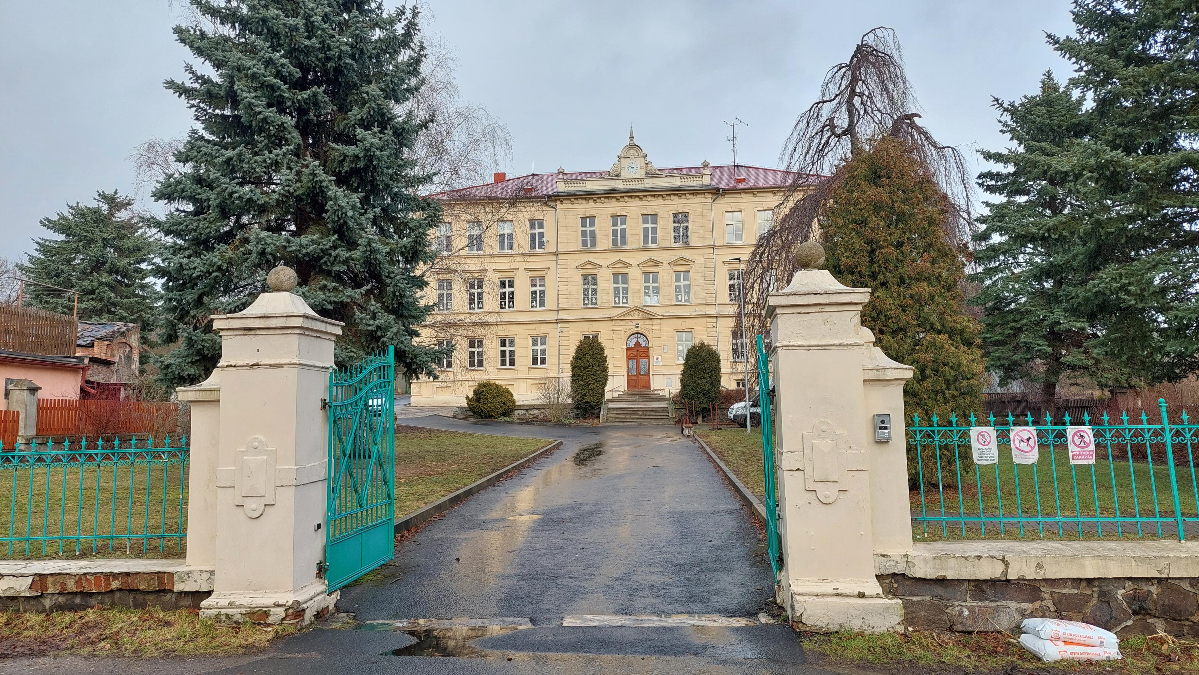 ZŠ a MŠ Horní Jiřetín foto 5