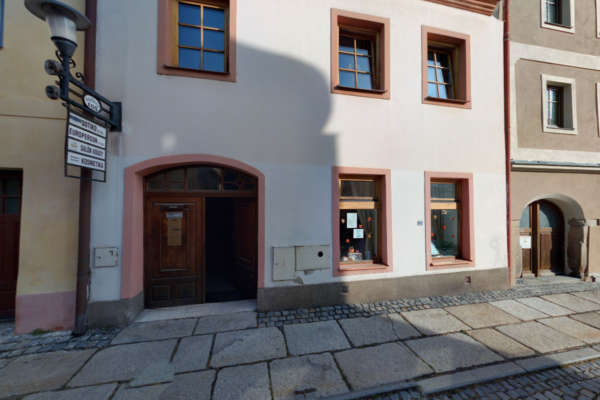 Jaroslava Zochová Elegant Chic foto 4