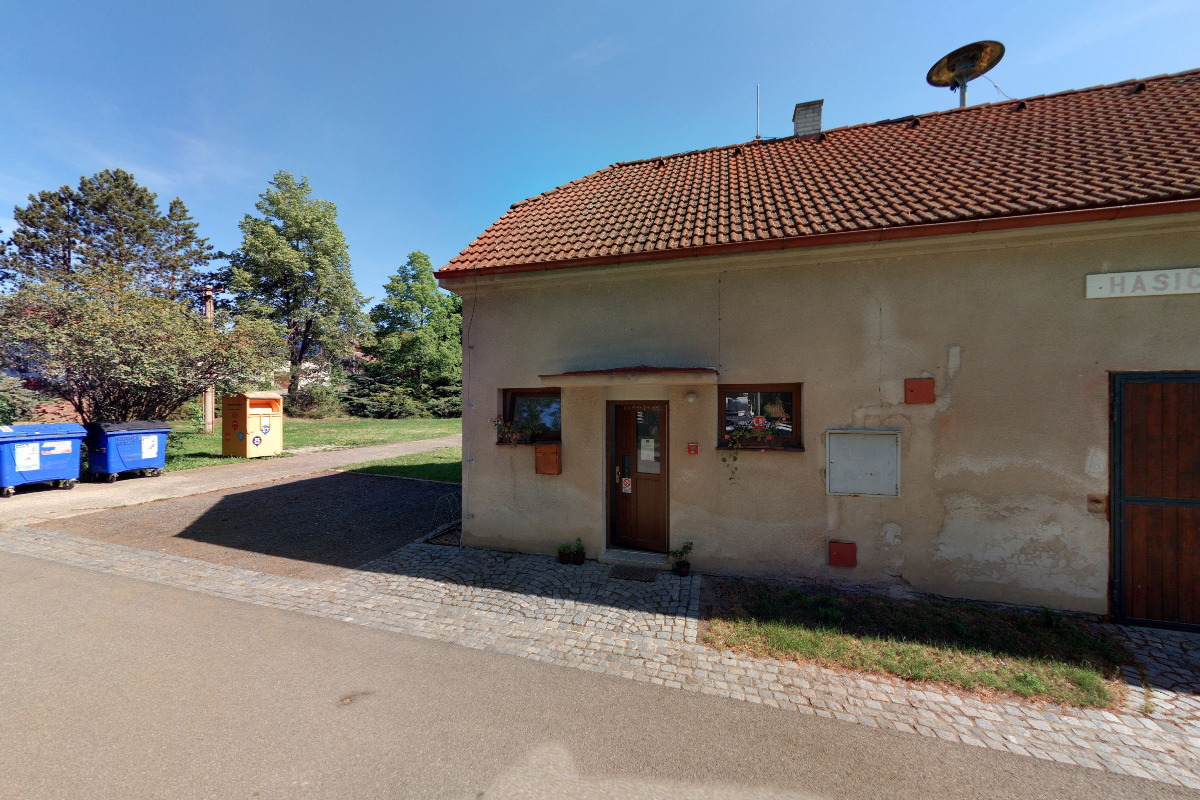 Nepřevázka - obecní úřad foto 2