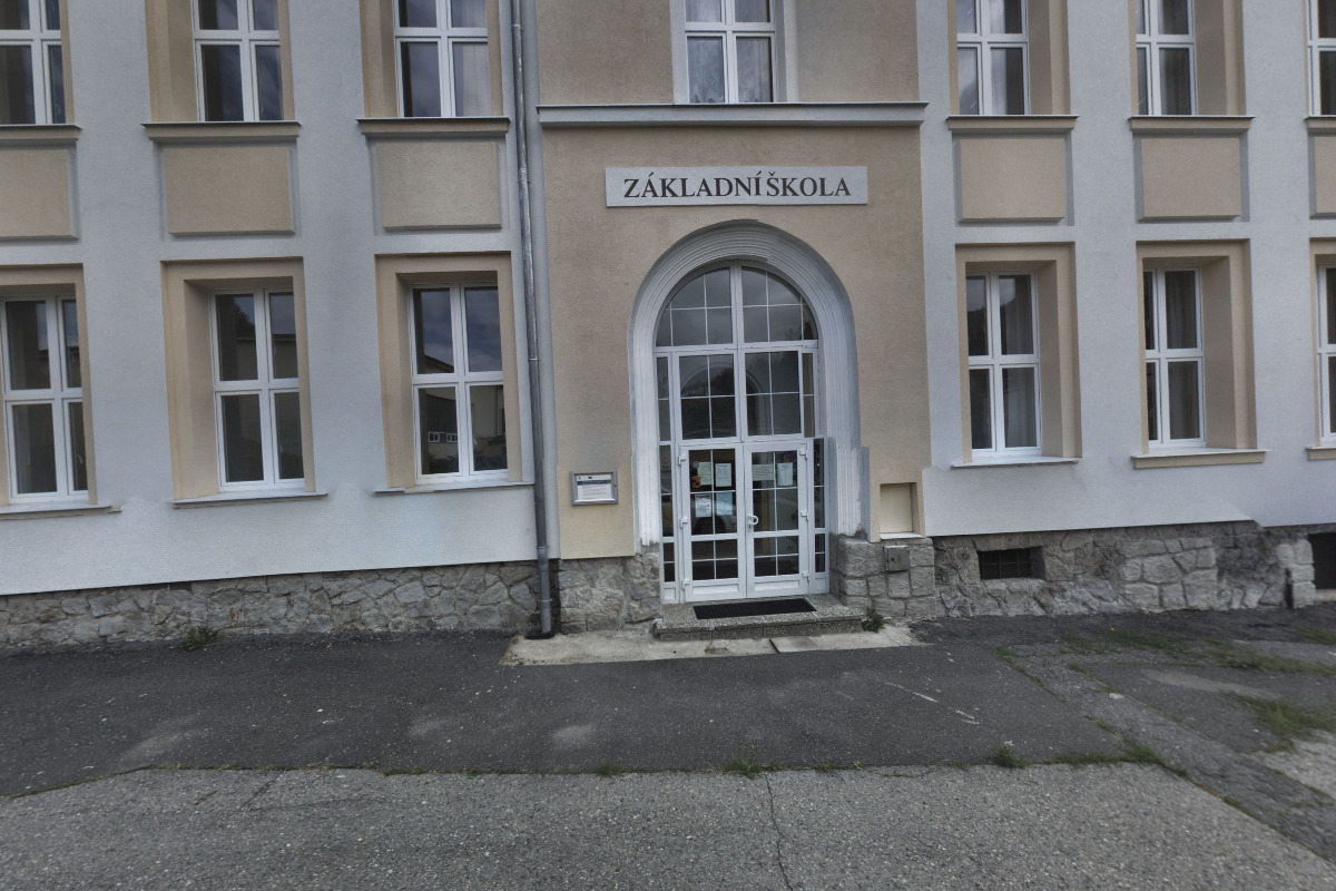 ZŠ a MŠ Skalice u České Lípy, okres Česká Lípa foto 2