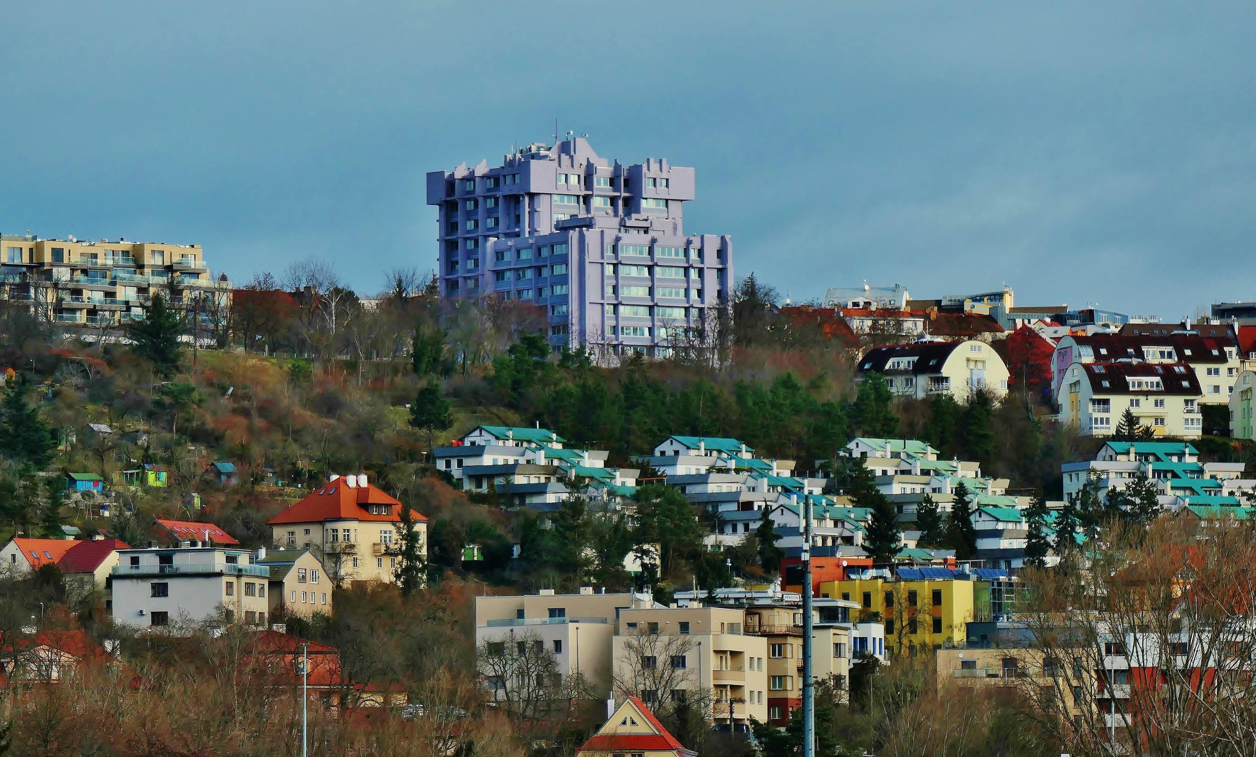 Finanční úřad pro hlavní město Prahu - Územní pracoviště pro Prahu 8 foto 1