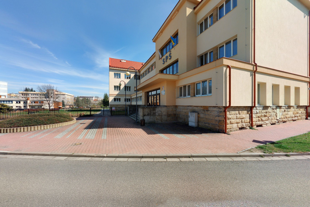 Vyšší odborná škola, Jičín, Pod Koželuhy 100 foto 2
