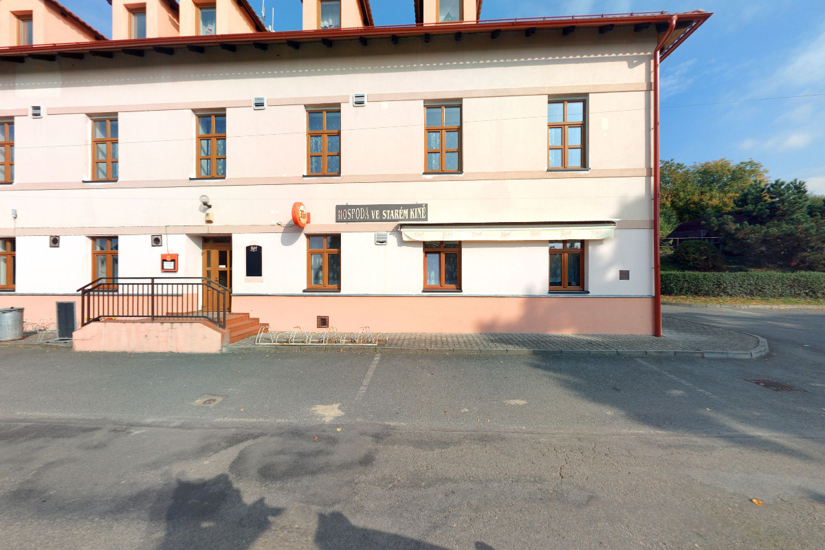 Hospoda Ve Starém Kině