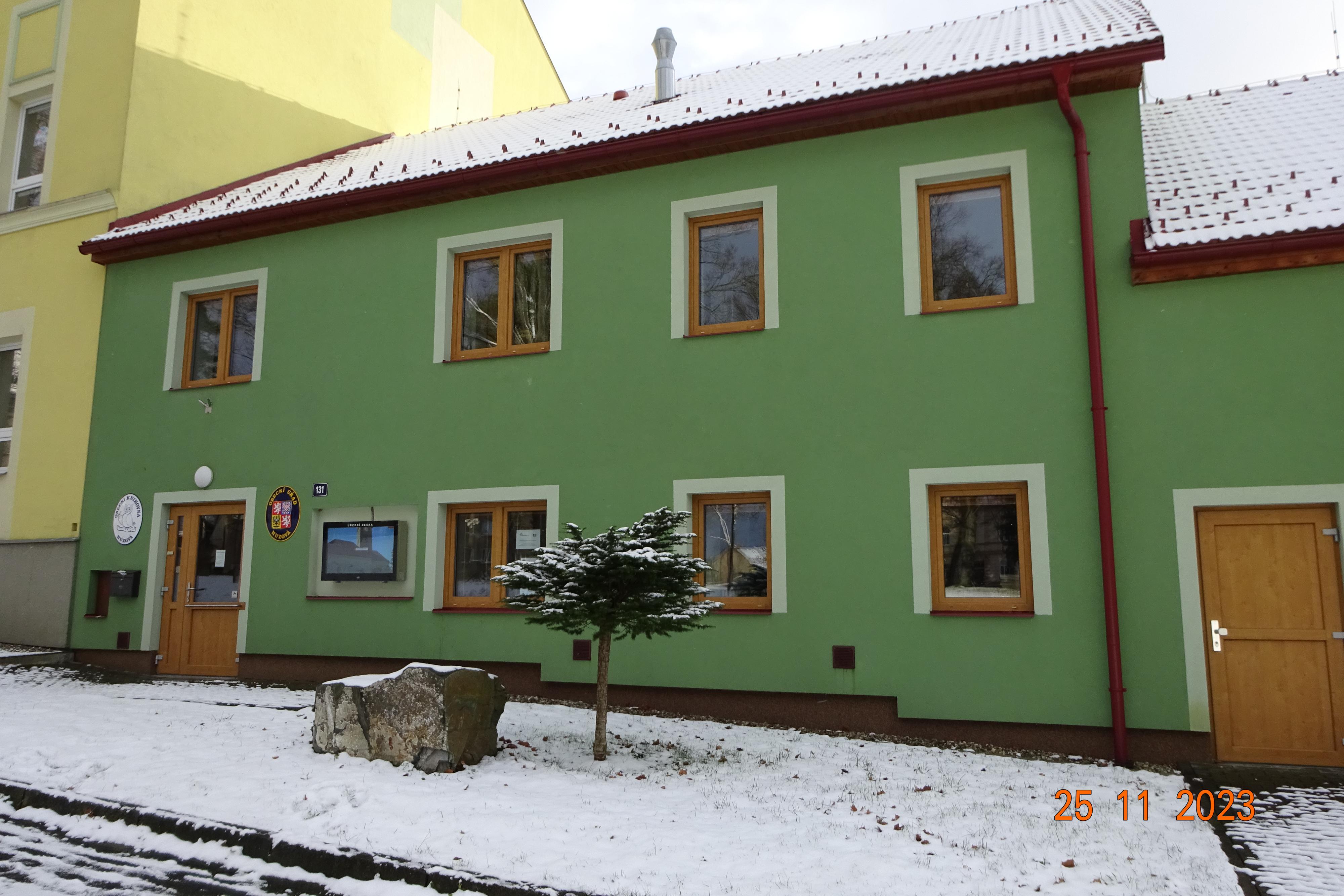 Huzová - obecní úřad
