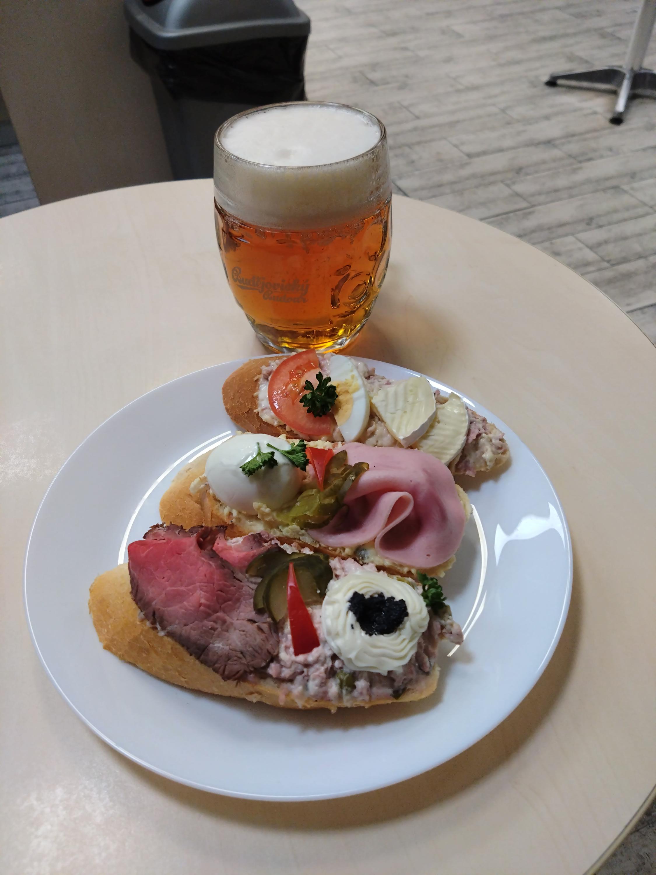 Lahůdky Zlatý Kříž foto 5