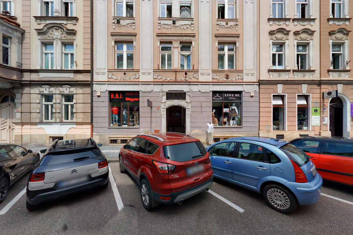 MJC Zlín - potřeby pro kadeřníky foto 2