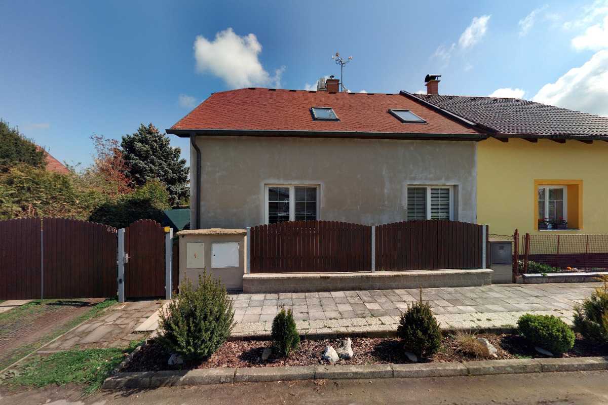 Phibrows Tereza Milá