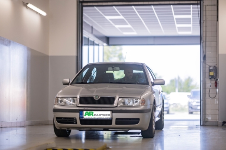 AR PARTNER - STK osobní vozy foto 4