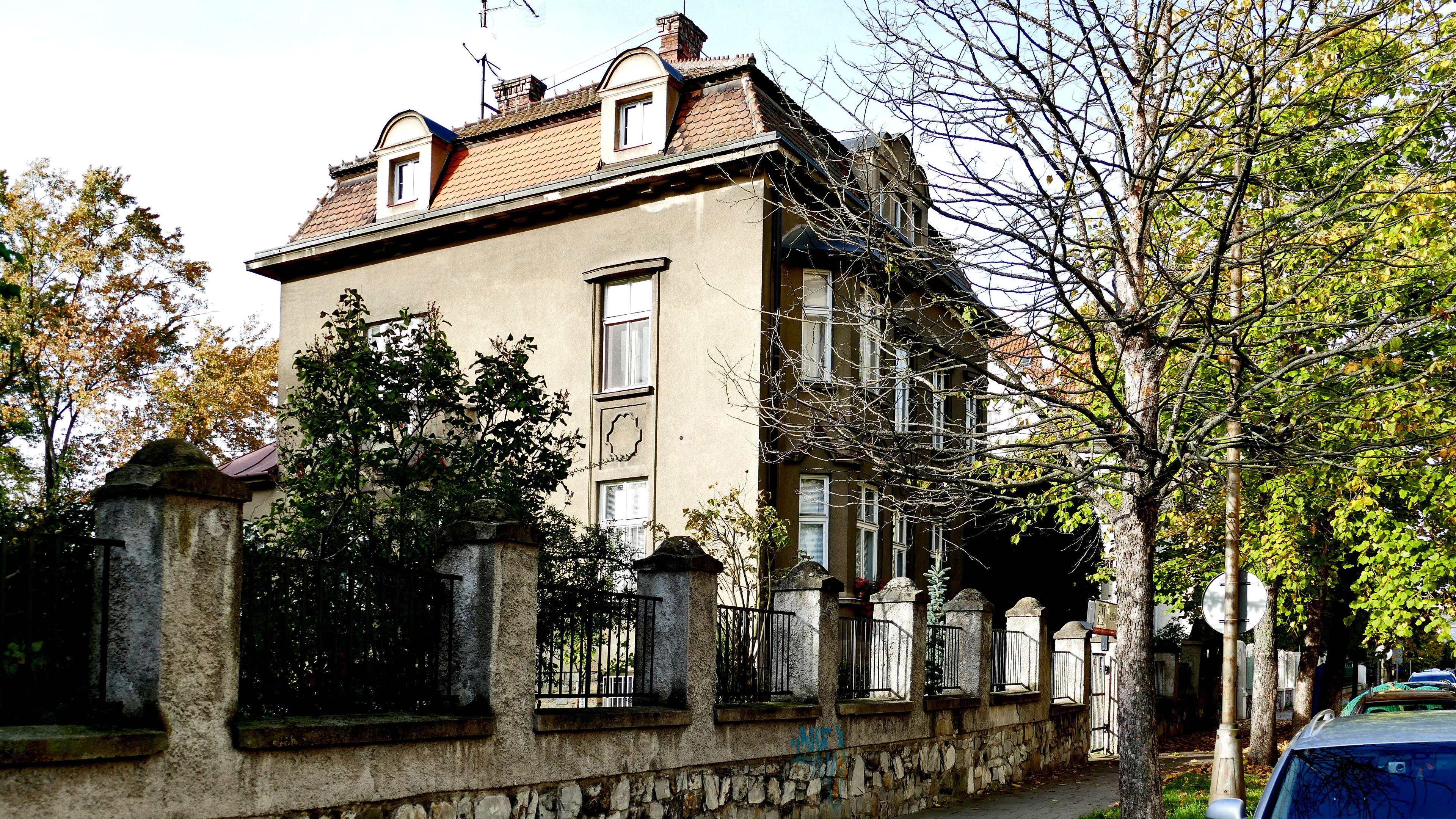 Hudební nástroje FILA