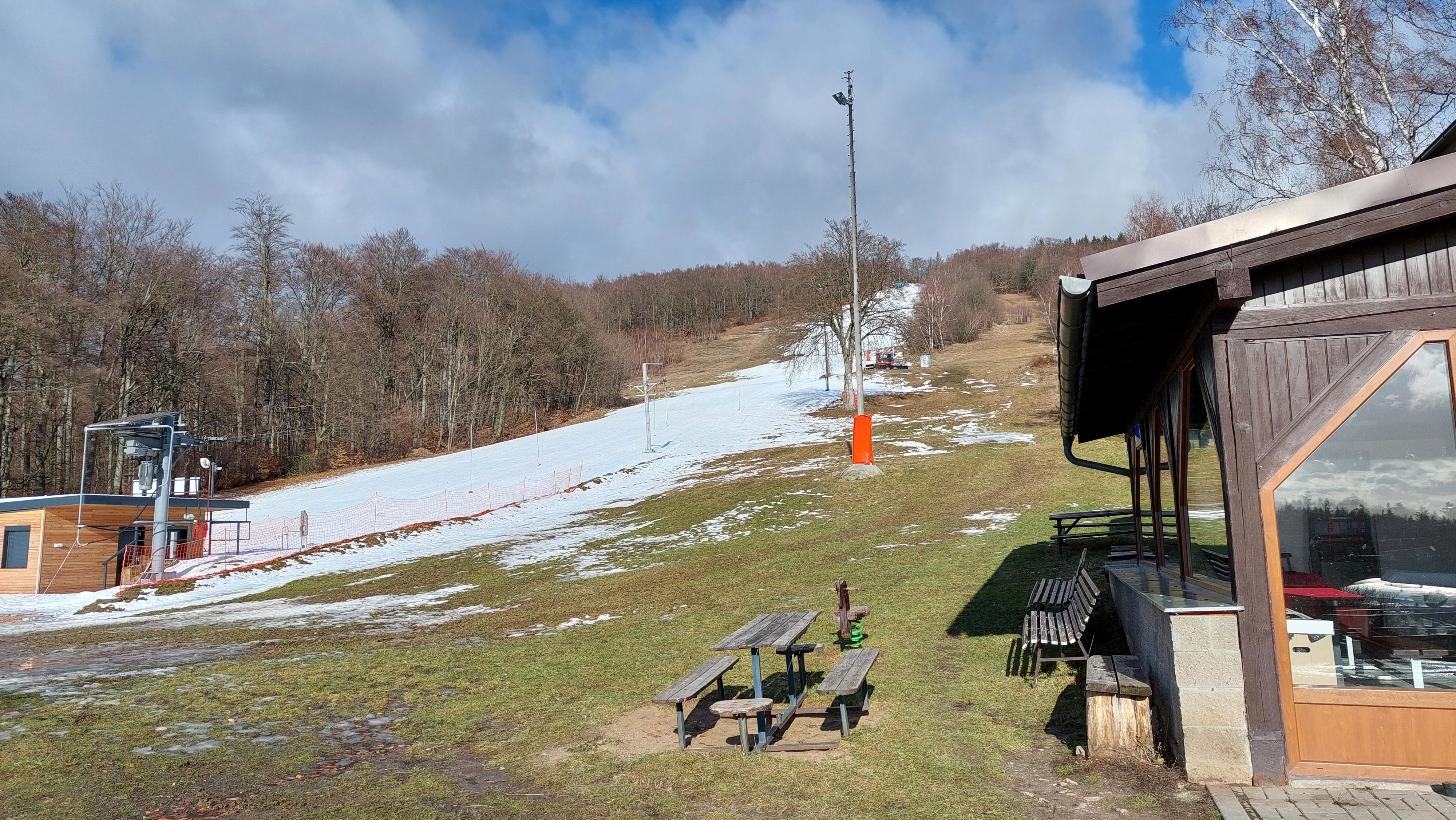 Občerstvení u sjezdovky Meziboří foto 5