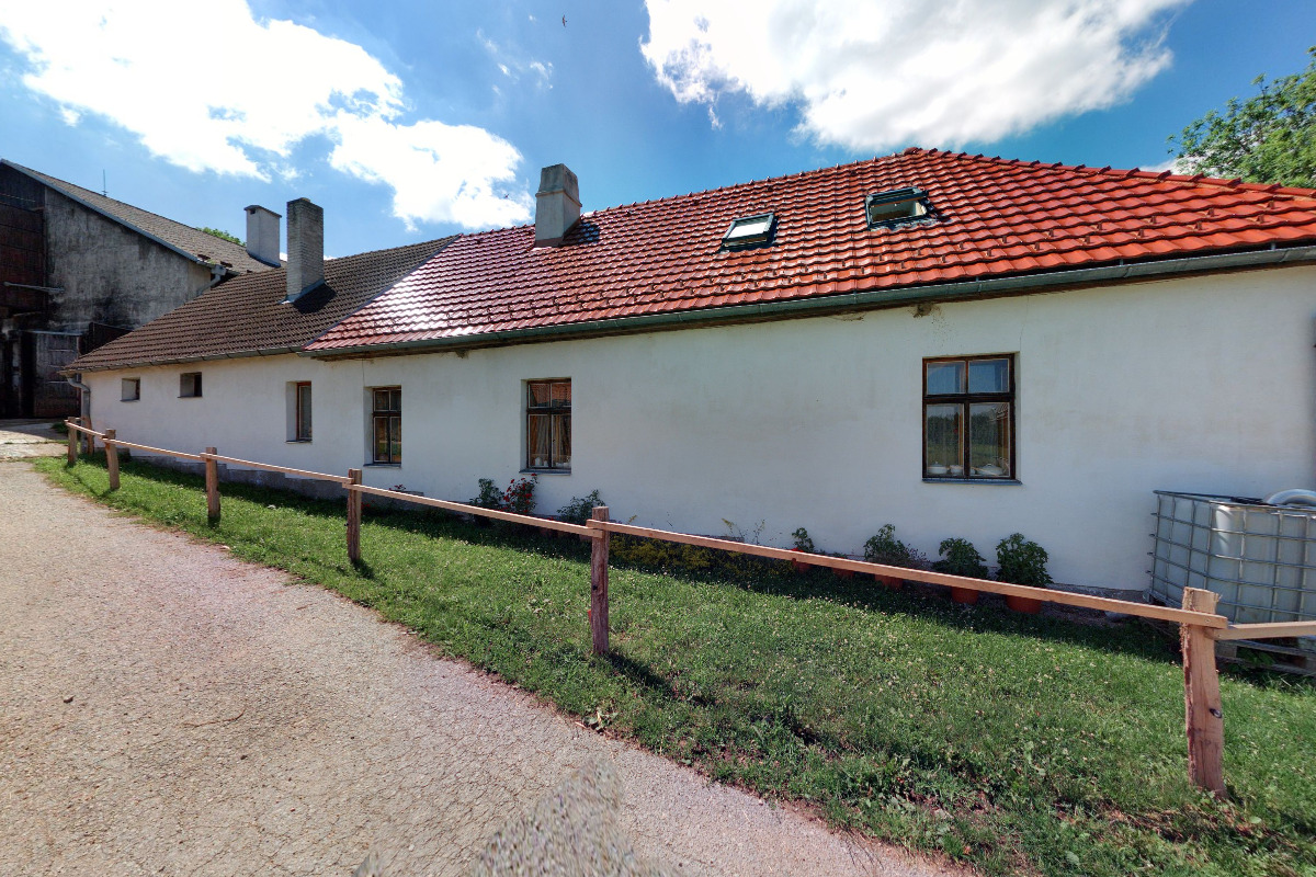 RNDr. Miroslav Šrůtek