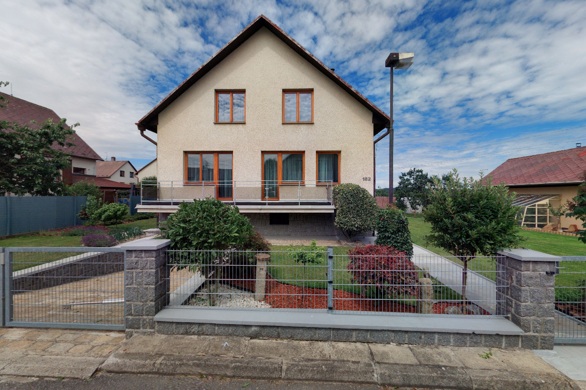 JUDr. Petr Hrnčíř, advokát