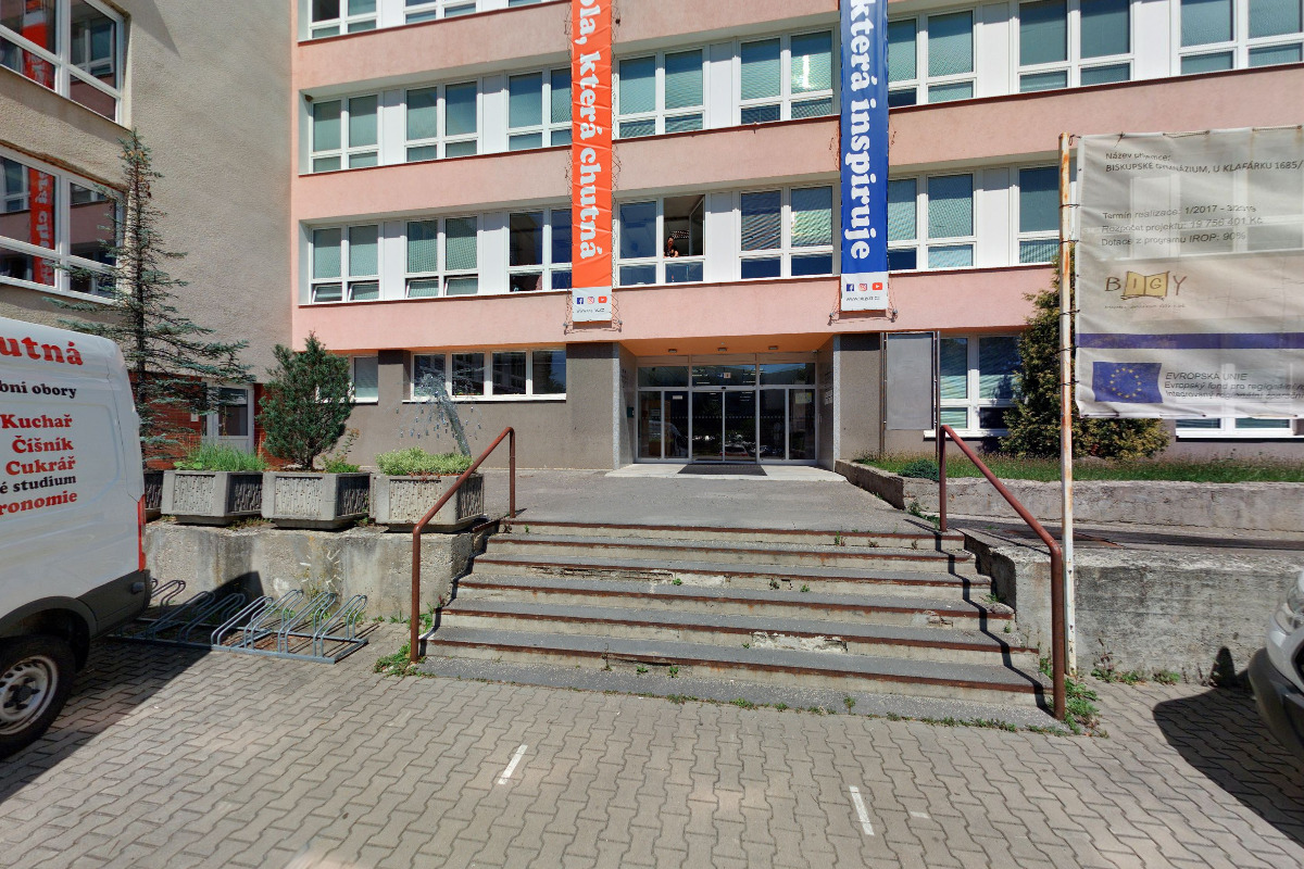 Biskupské gymnázium foto 2