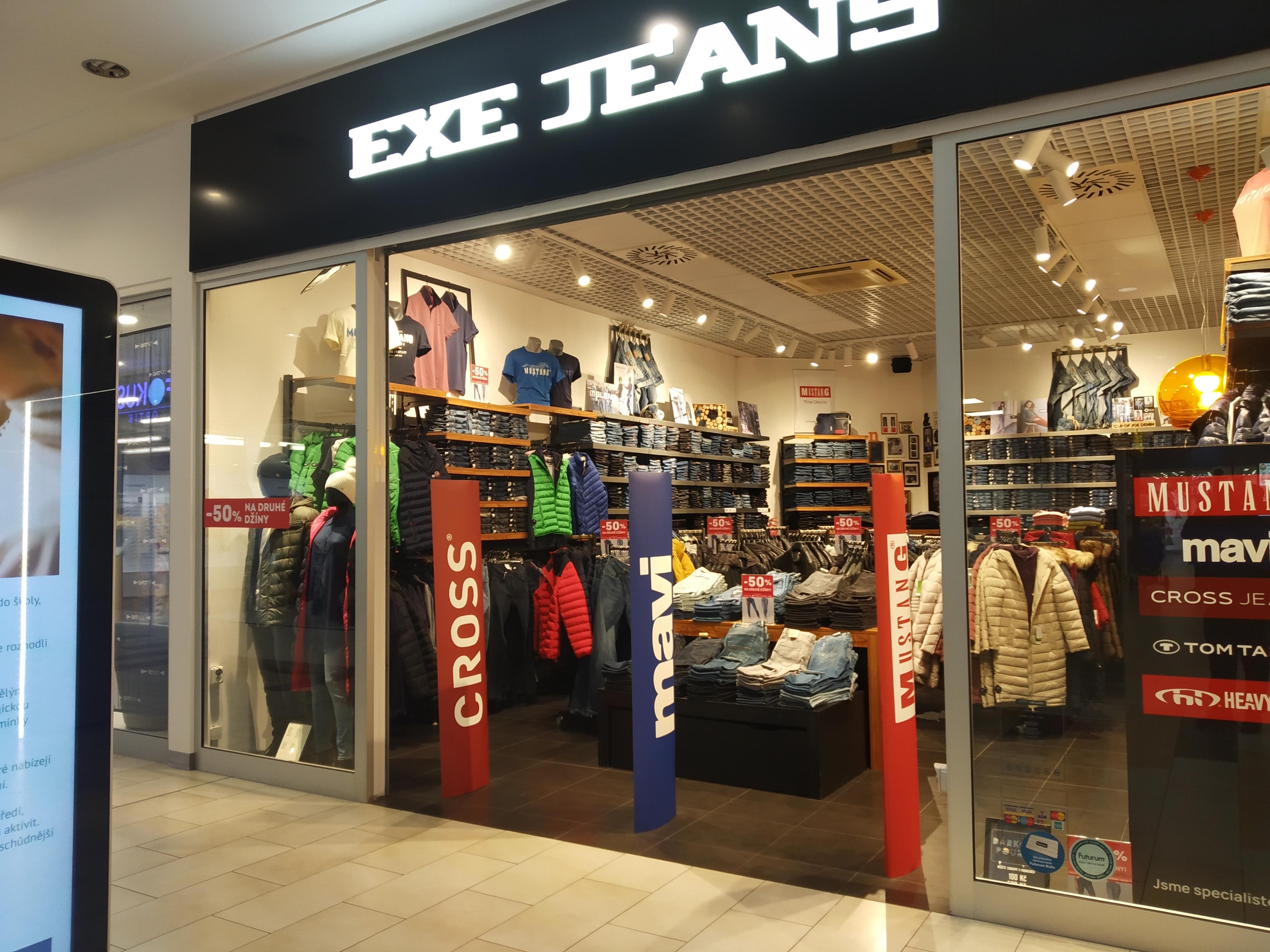 EXE JEANS foto 2