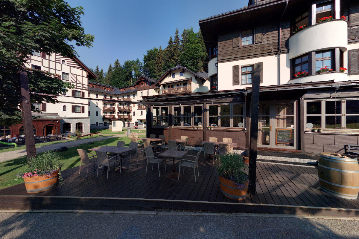 Savoy Luxury Apartment