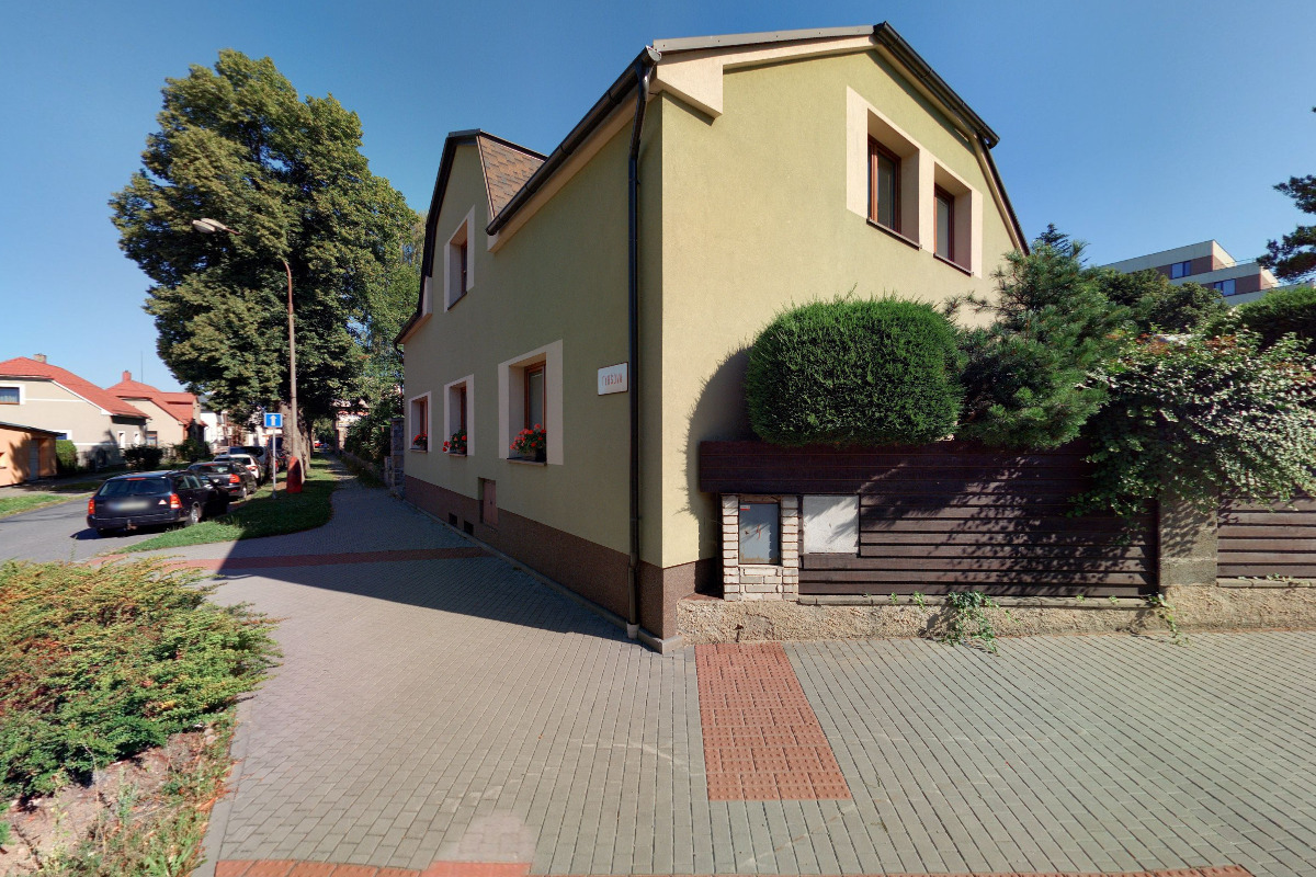 STUDIO COOL & INSTITUT KRÁSY