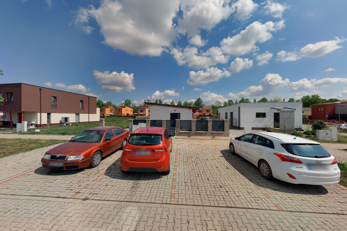 VIVA finance a reality, s.r.o.