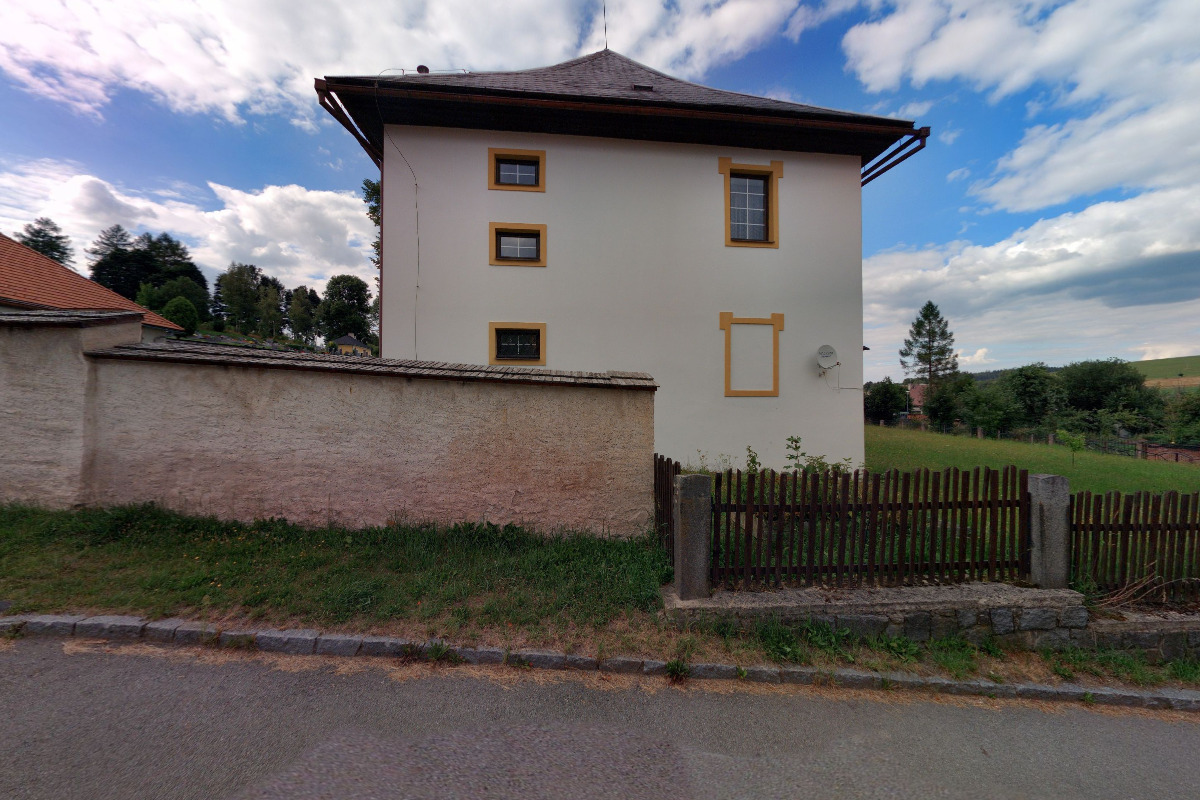 Římskokatolická farnost Svratka