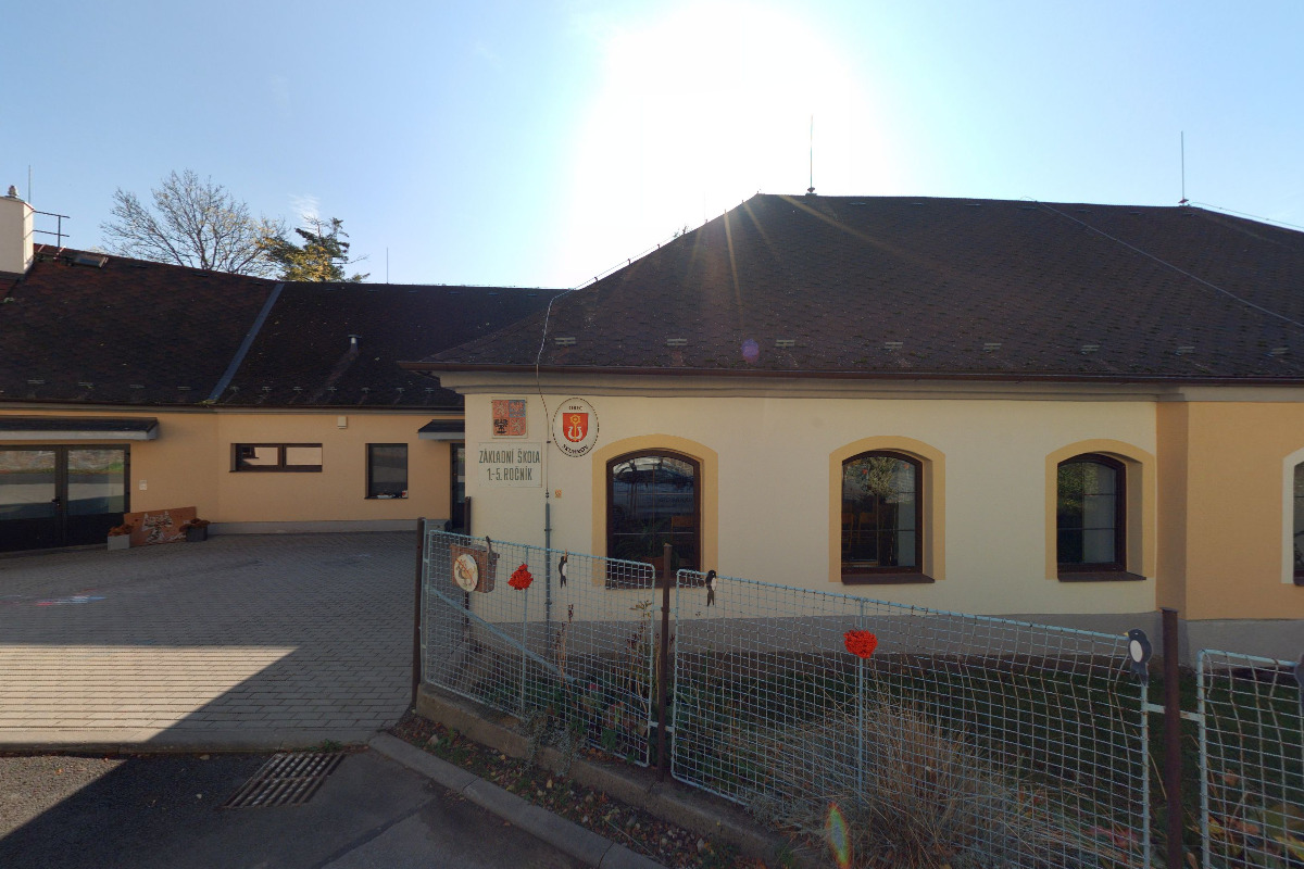 ZŠ Skuhrov foto 4