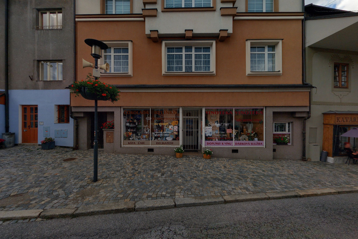 Káva, čaje, keramika, delikatesy