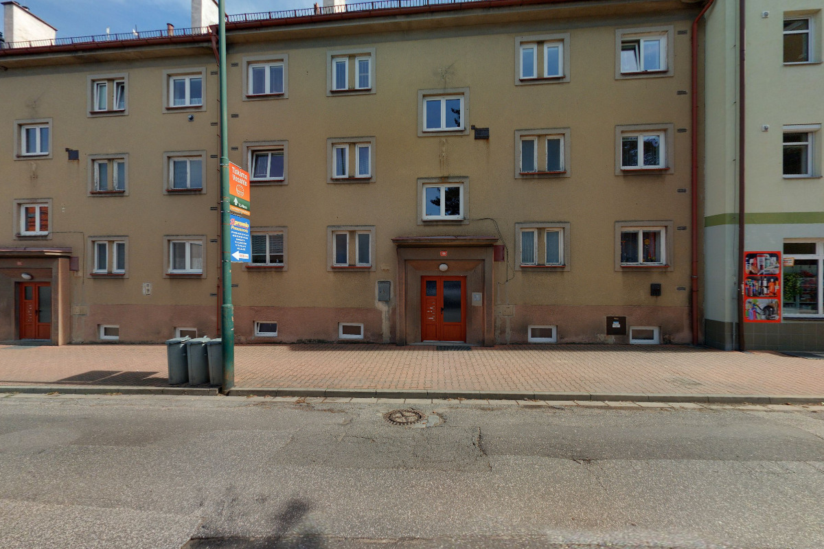 Potraviny Ruská 296