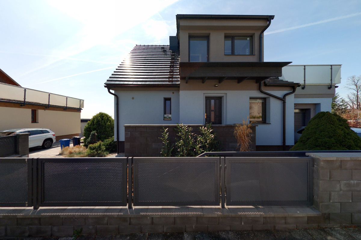 X SEVEN dopravní stavby, s.r.o.