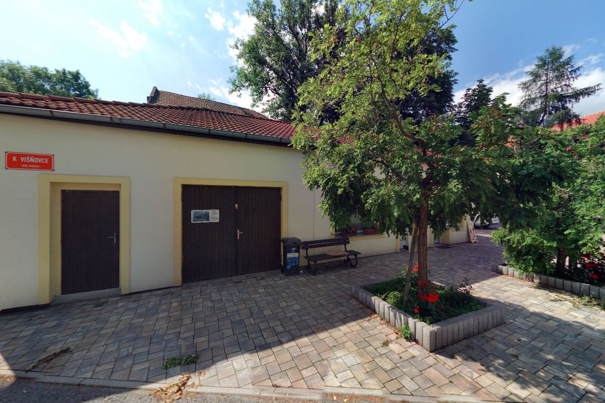 Úholičský krámek