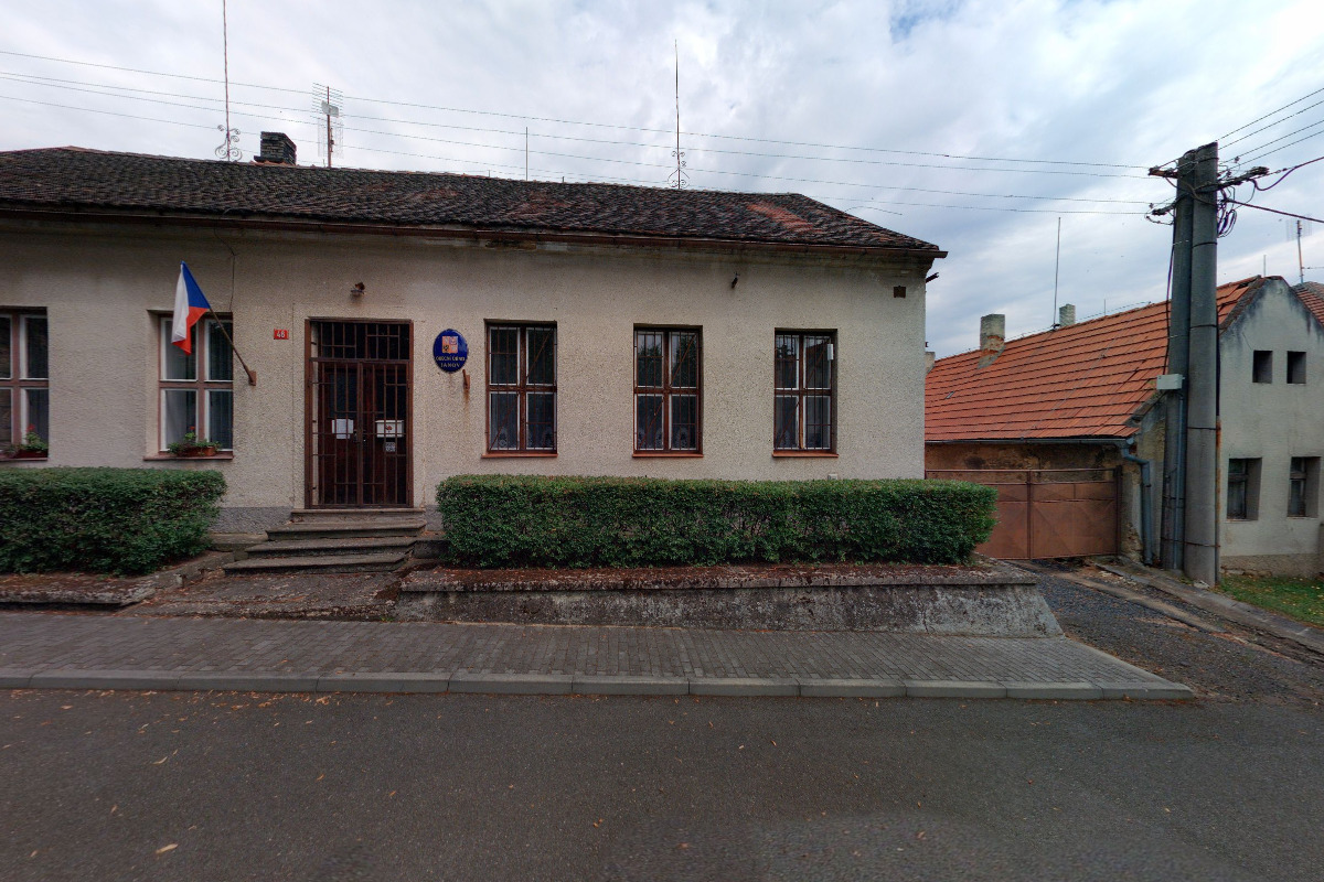 Janov - obecní úřad foto 2