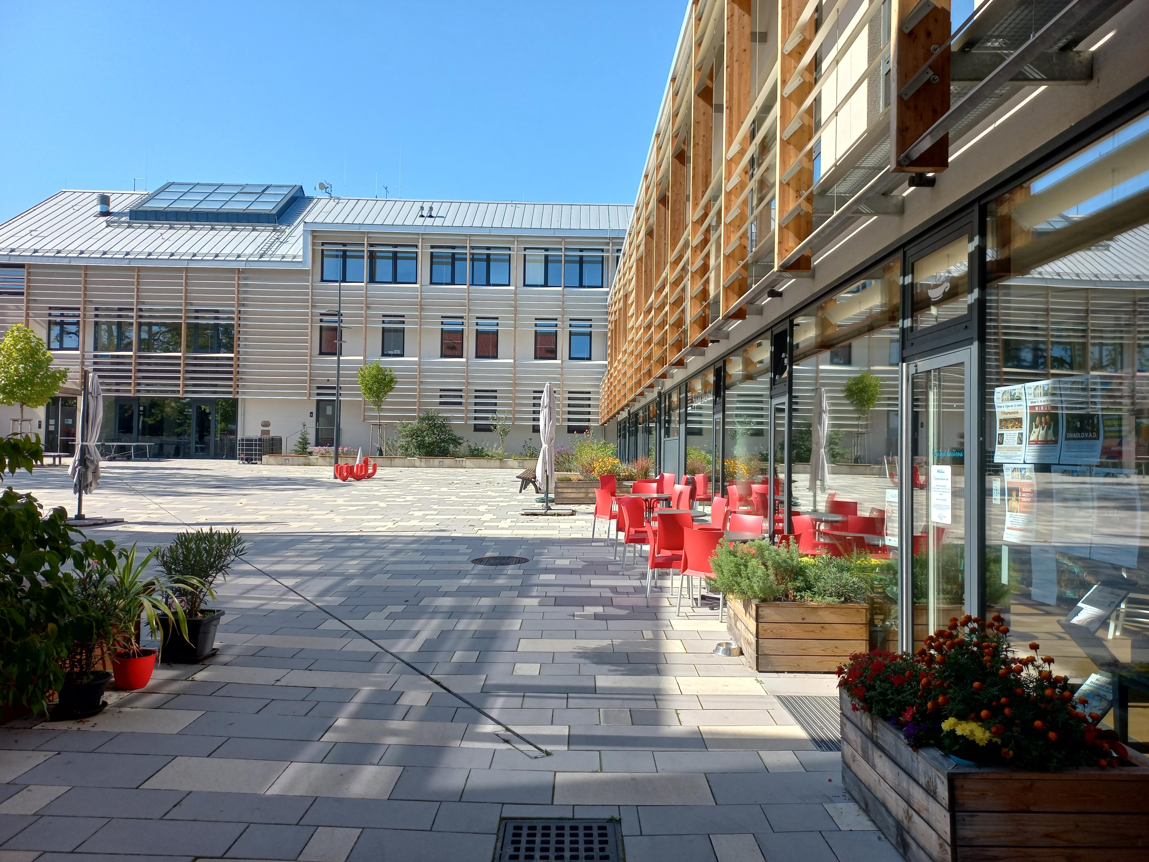 Fajnová kavárna foto 2