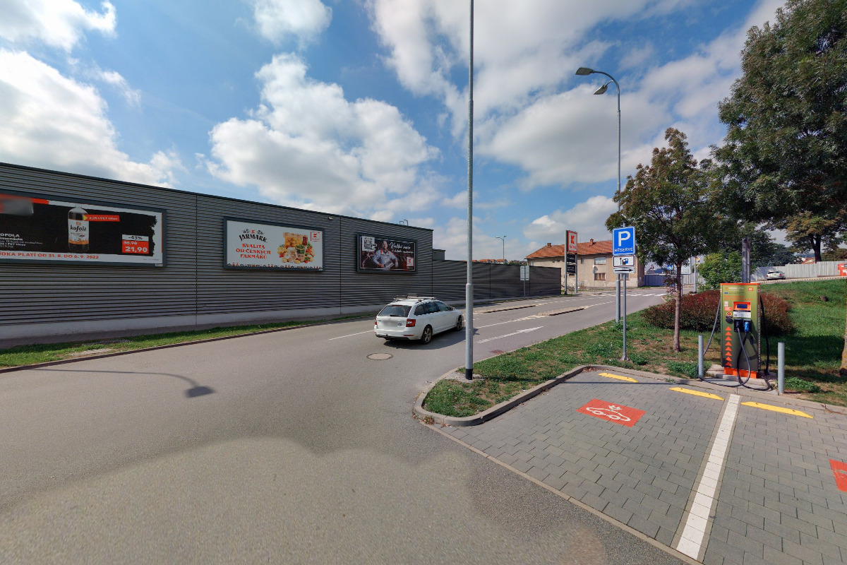 Nabíjecí stanice ČEZ