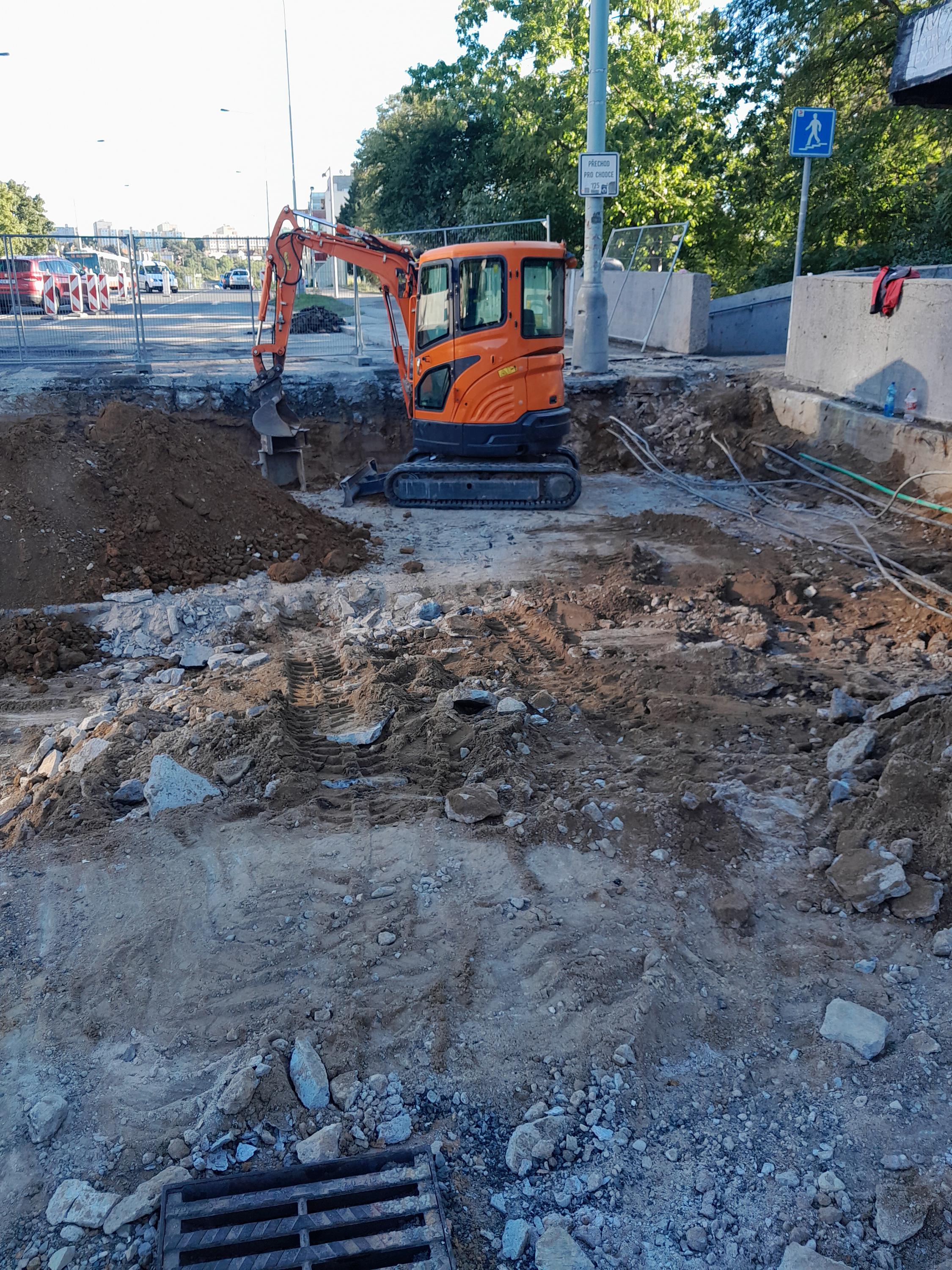 Autodoprava a Zemní práce Protiva foto 2