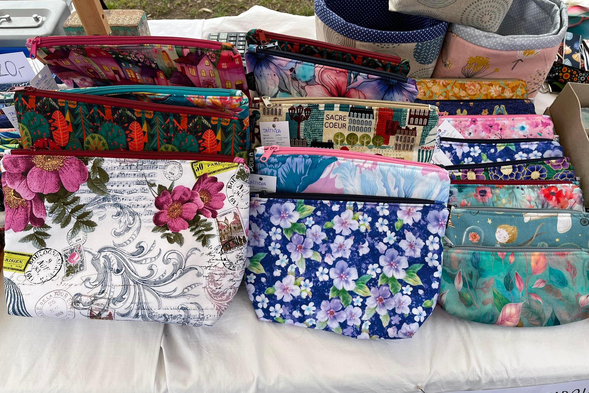 Šité a háčkované výrobky peti:La