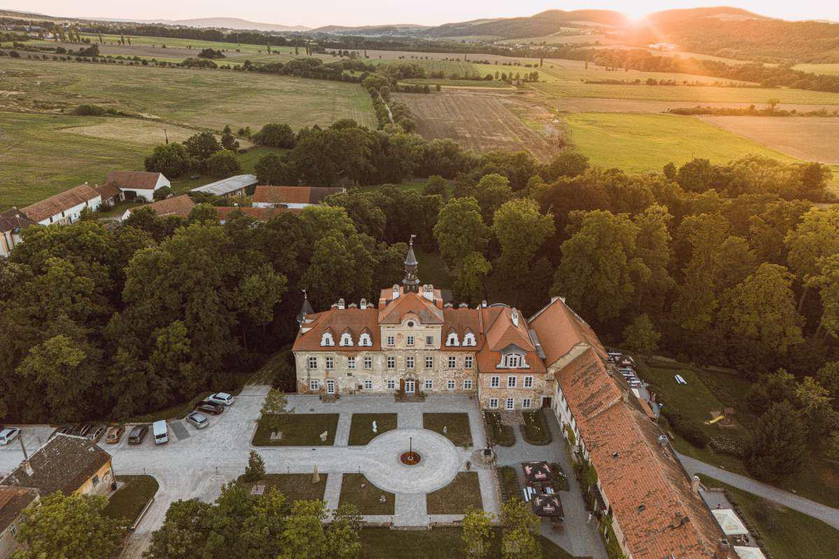 Hotel Zámek Svinaře