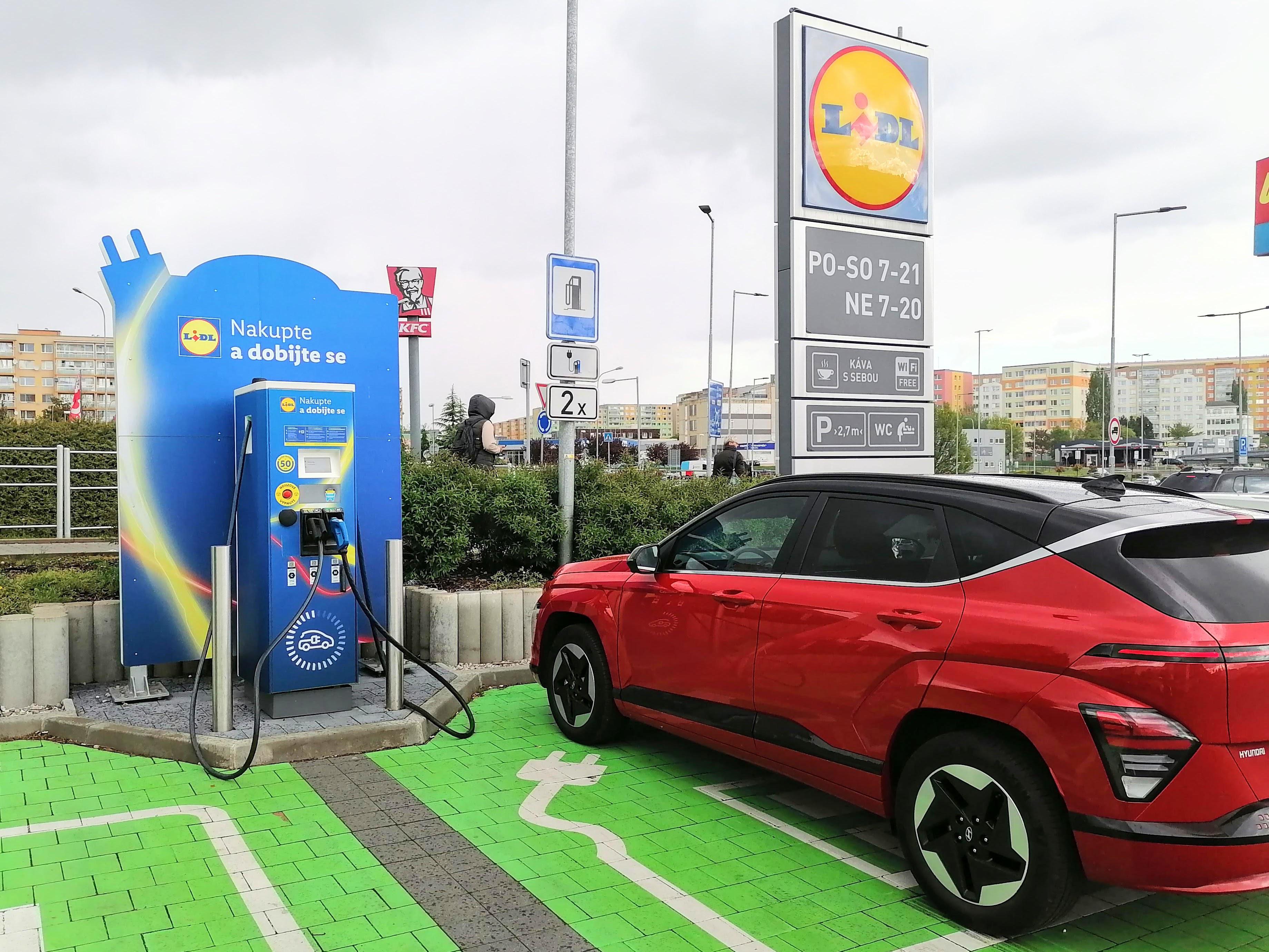 Nabíjecí stanice Lidl