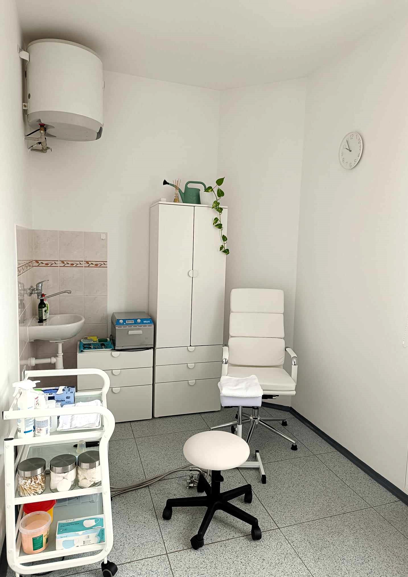 Salón Malá Oliva foto 2