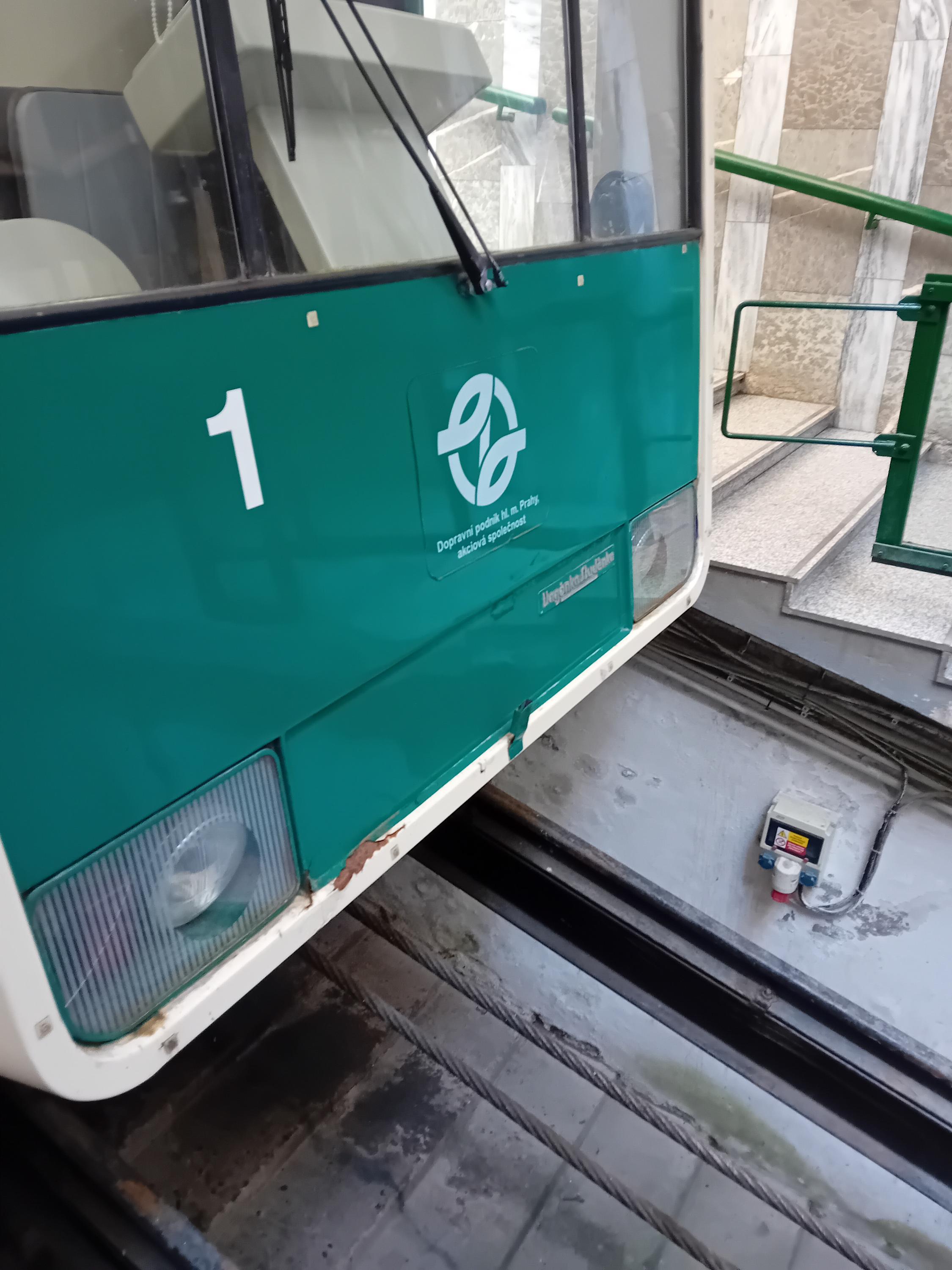 Lanová dráha na Petřín (Dopravní podnik hl. m. Prahy) foto 4