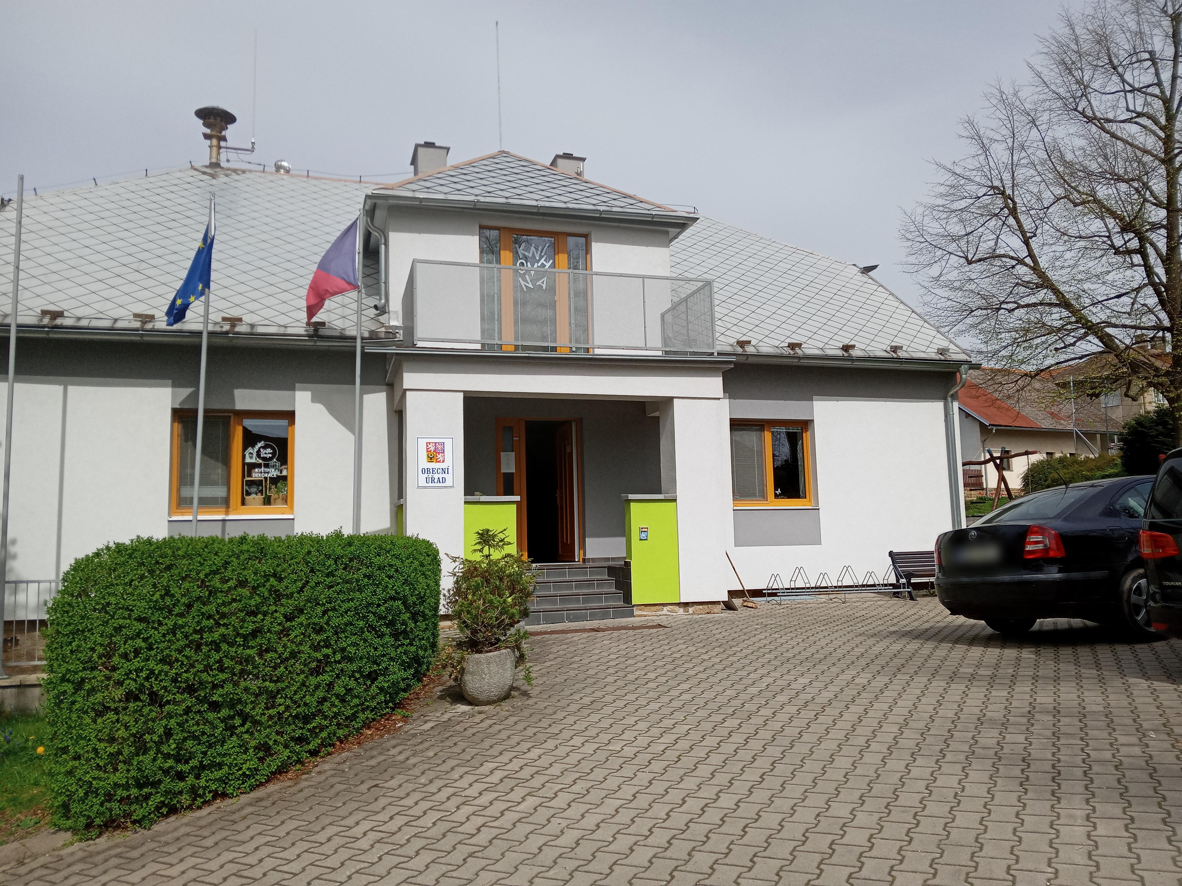 Bílý Újezd - obecní úřad
