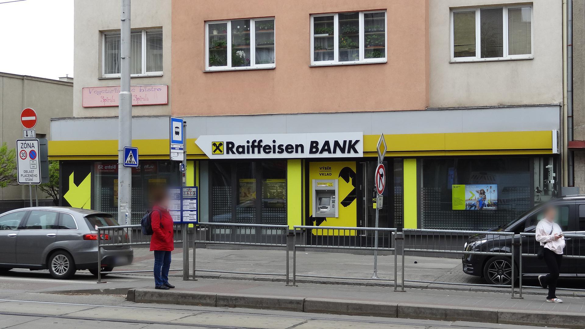 Raiffeisenbank - bankomat foto 4