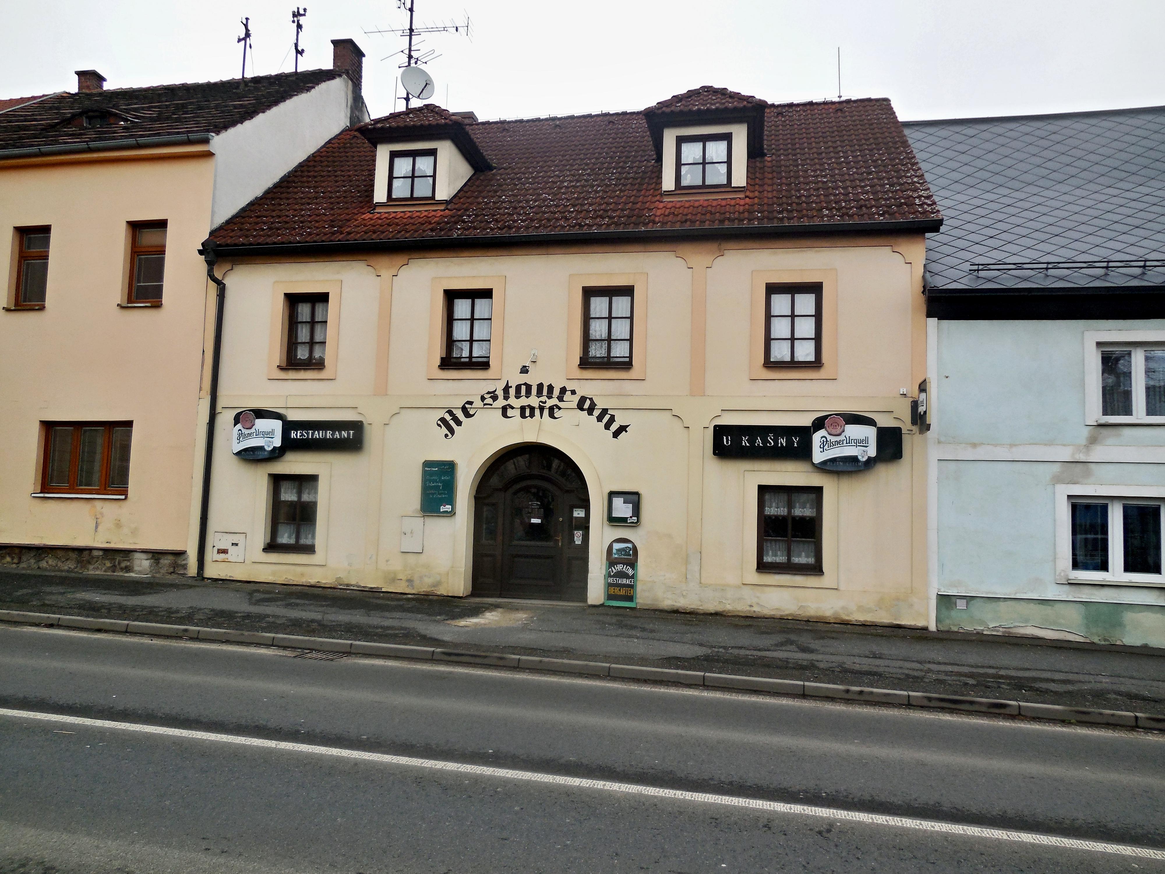 Restaurace U Kašny foto 3