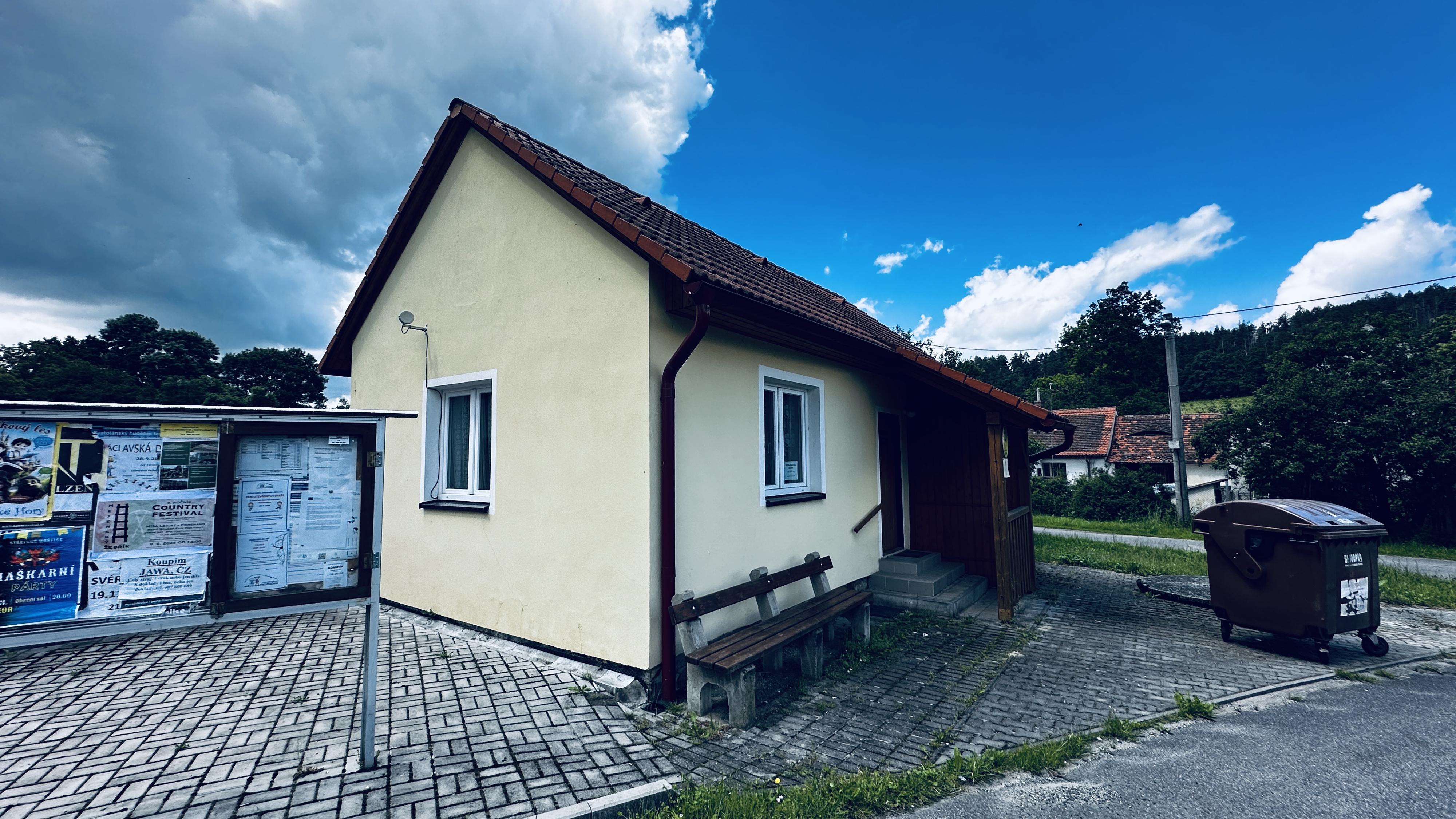 Místní knihovna Boubín foto 5