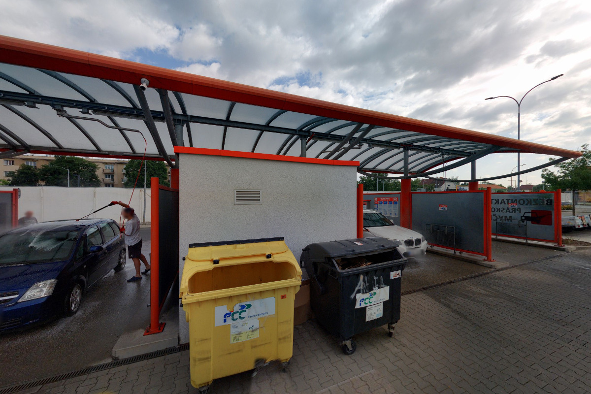 Bezkontaktní myčka Area Bory foto 1