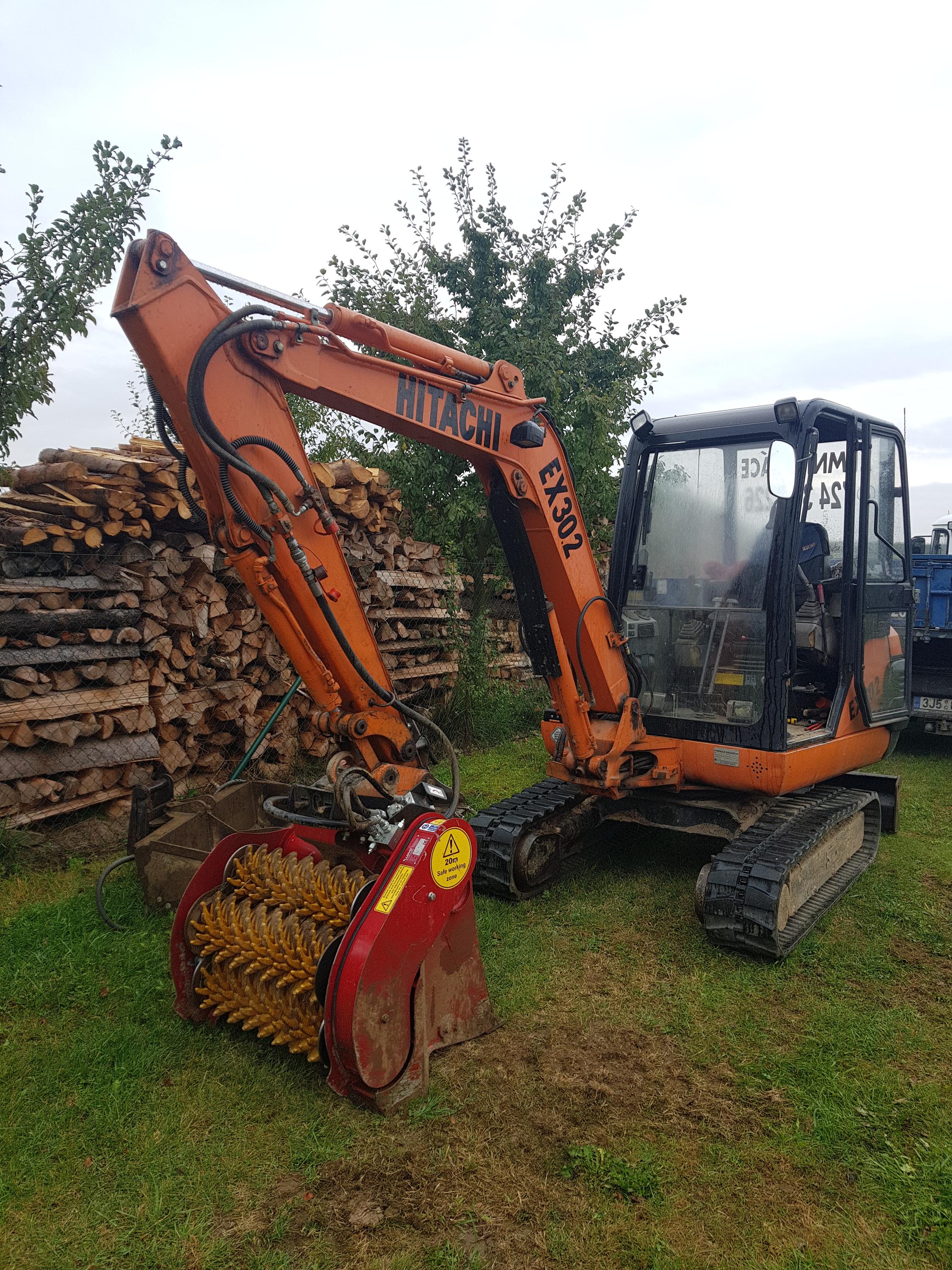 Autodoprava a zemní práce Lubomír Prostřední foto 2