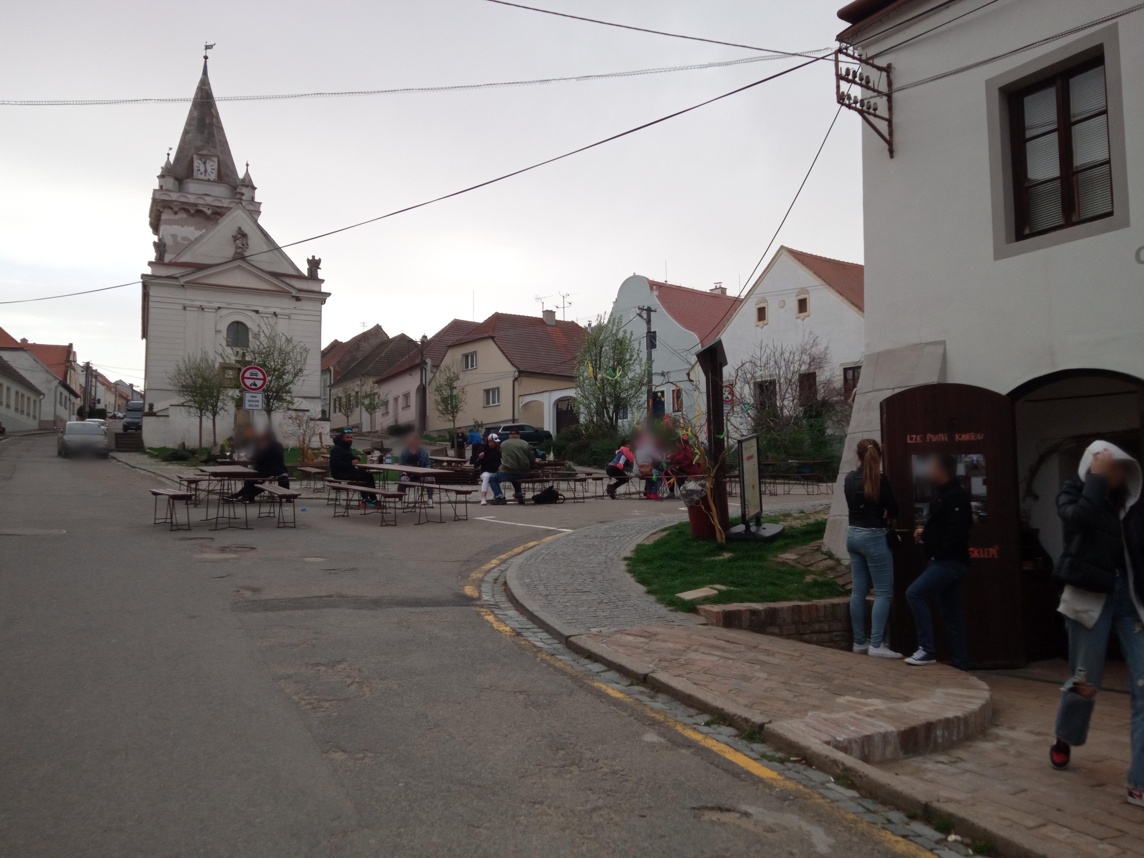 Místní lidová knihovna Pavlov foto 6