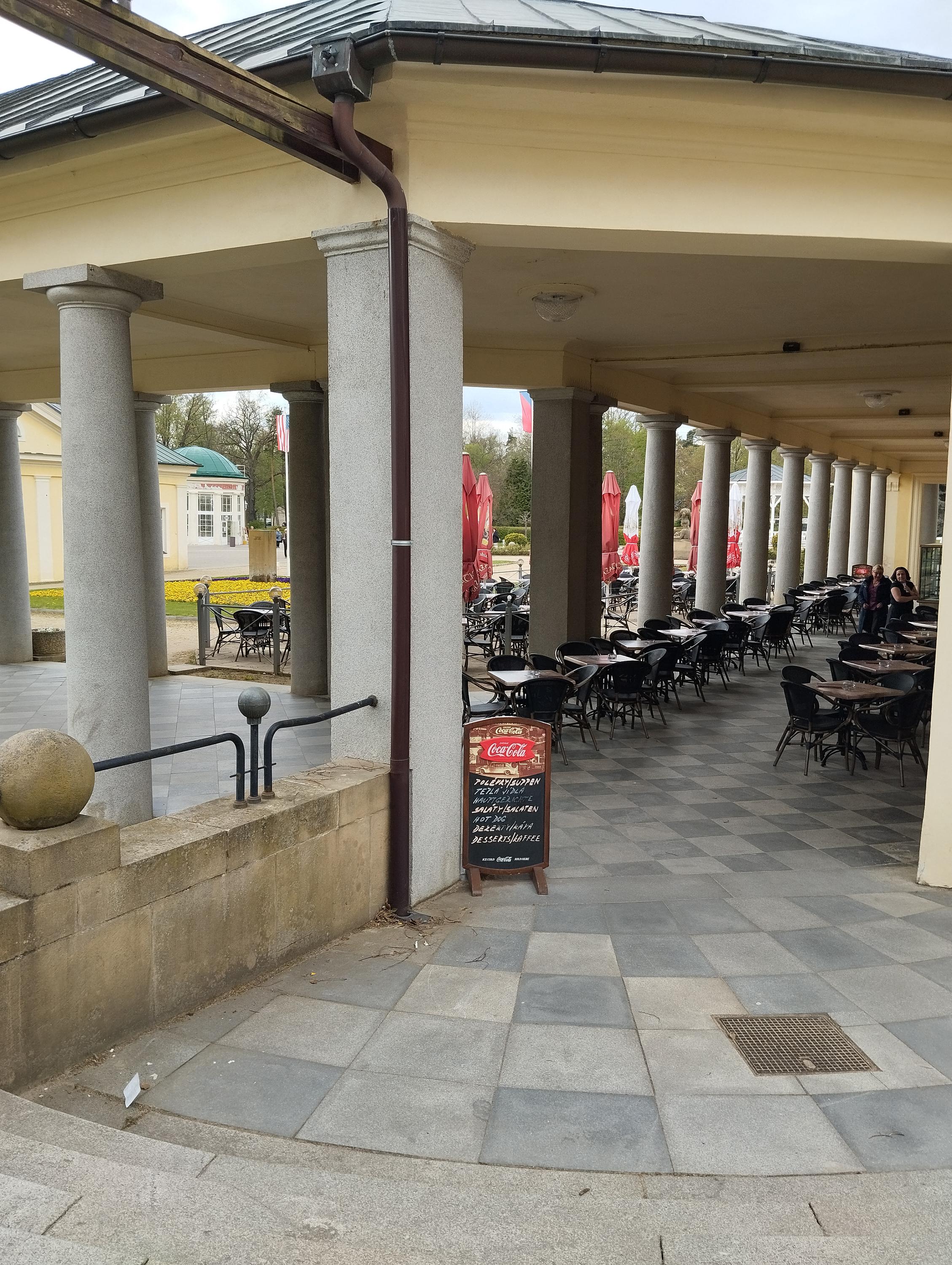 Café restaurant Kolonáda foto 4