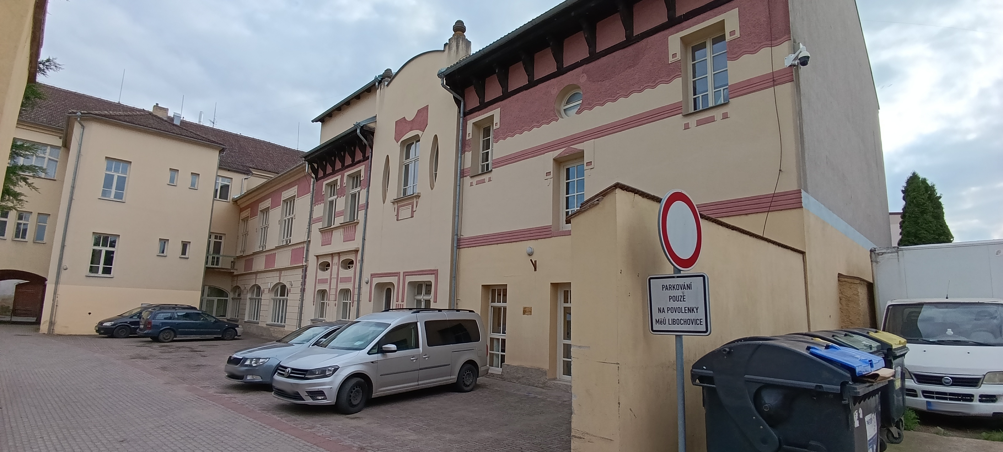 Základní škola J.E.Purkyně a Základní umělecká škola Libochovice foto 1