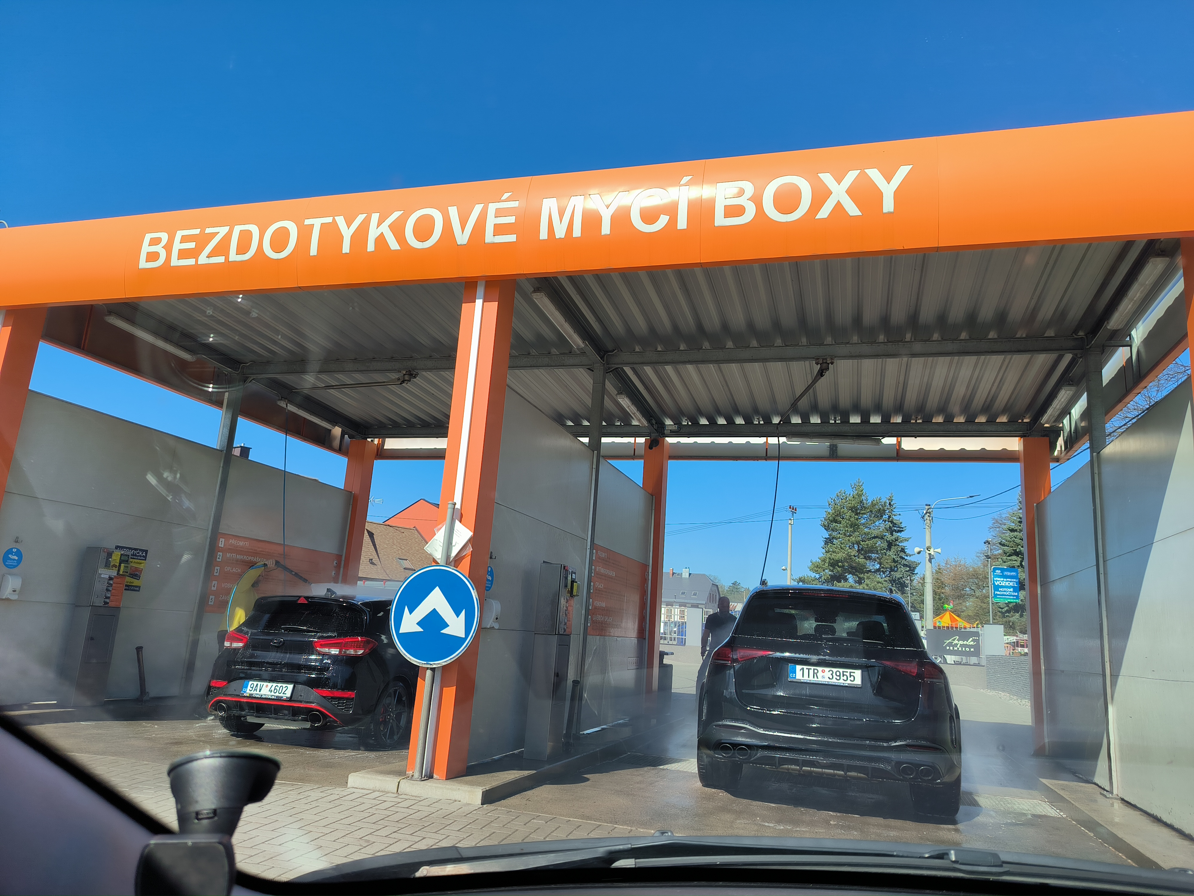 Bezdotykové mycí boxy Rýmařov foto 2